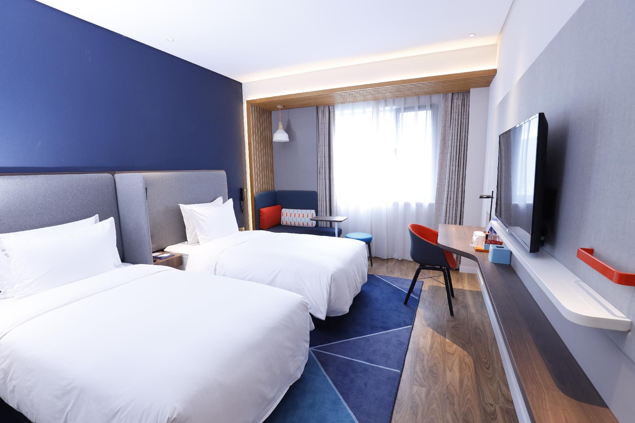 1 King Standard City View High Floor