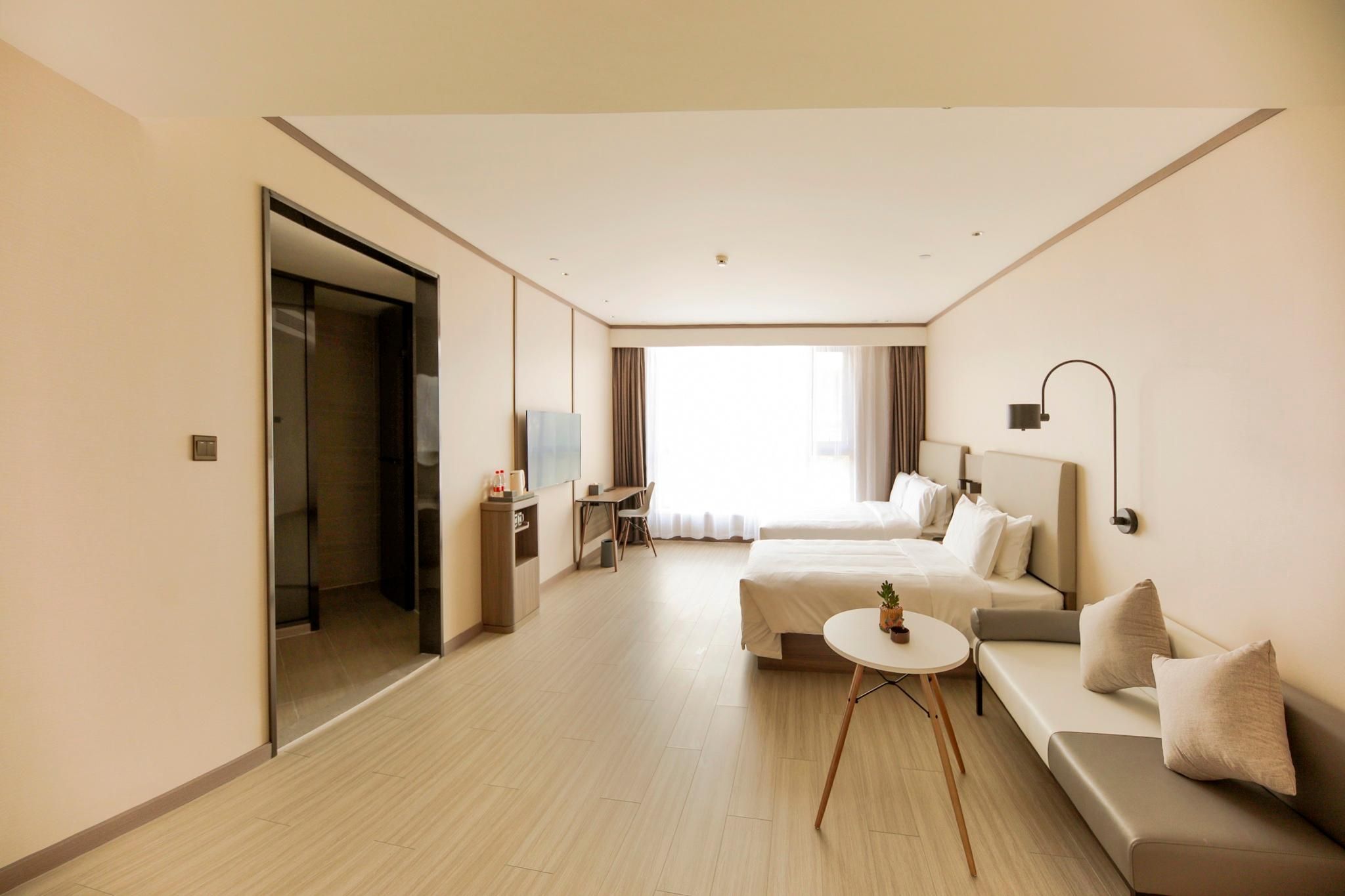 Huazhu - Family Room