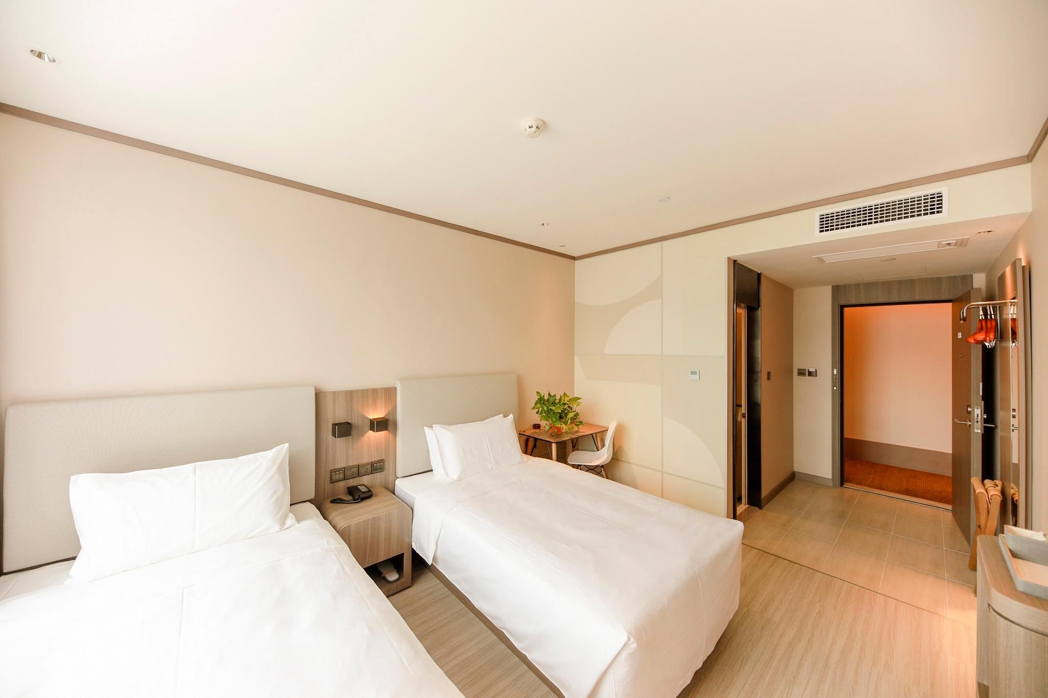 Huazhu - Twin Room