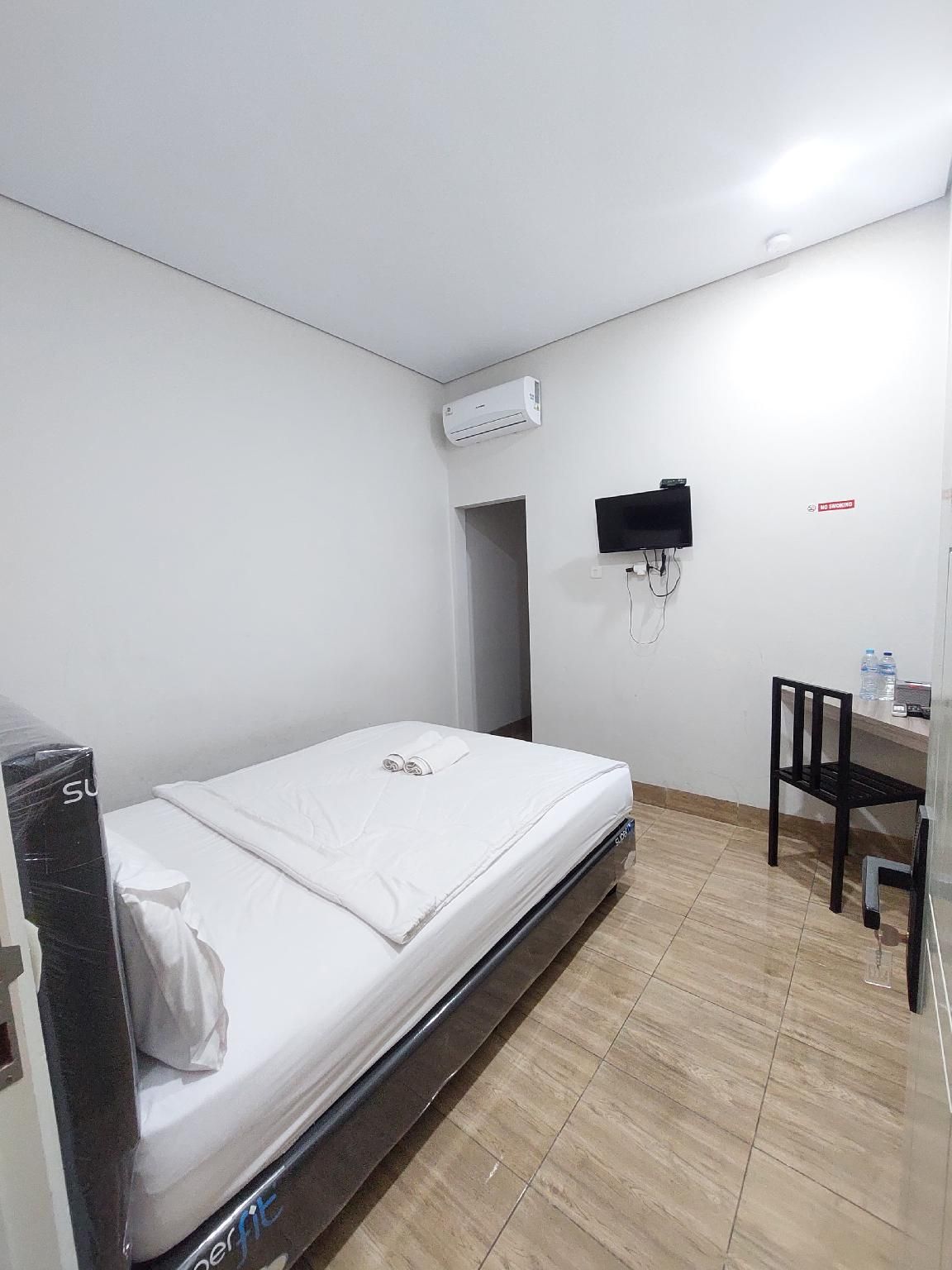 Hotel Varia Deluxe Double or Twin 2