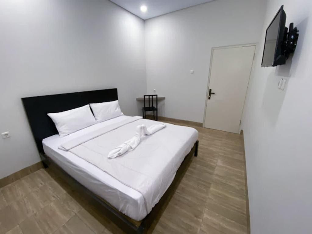 Hotel Varia Deluxe Double or Twin