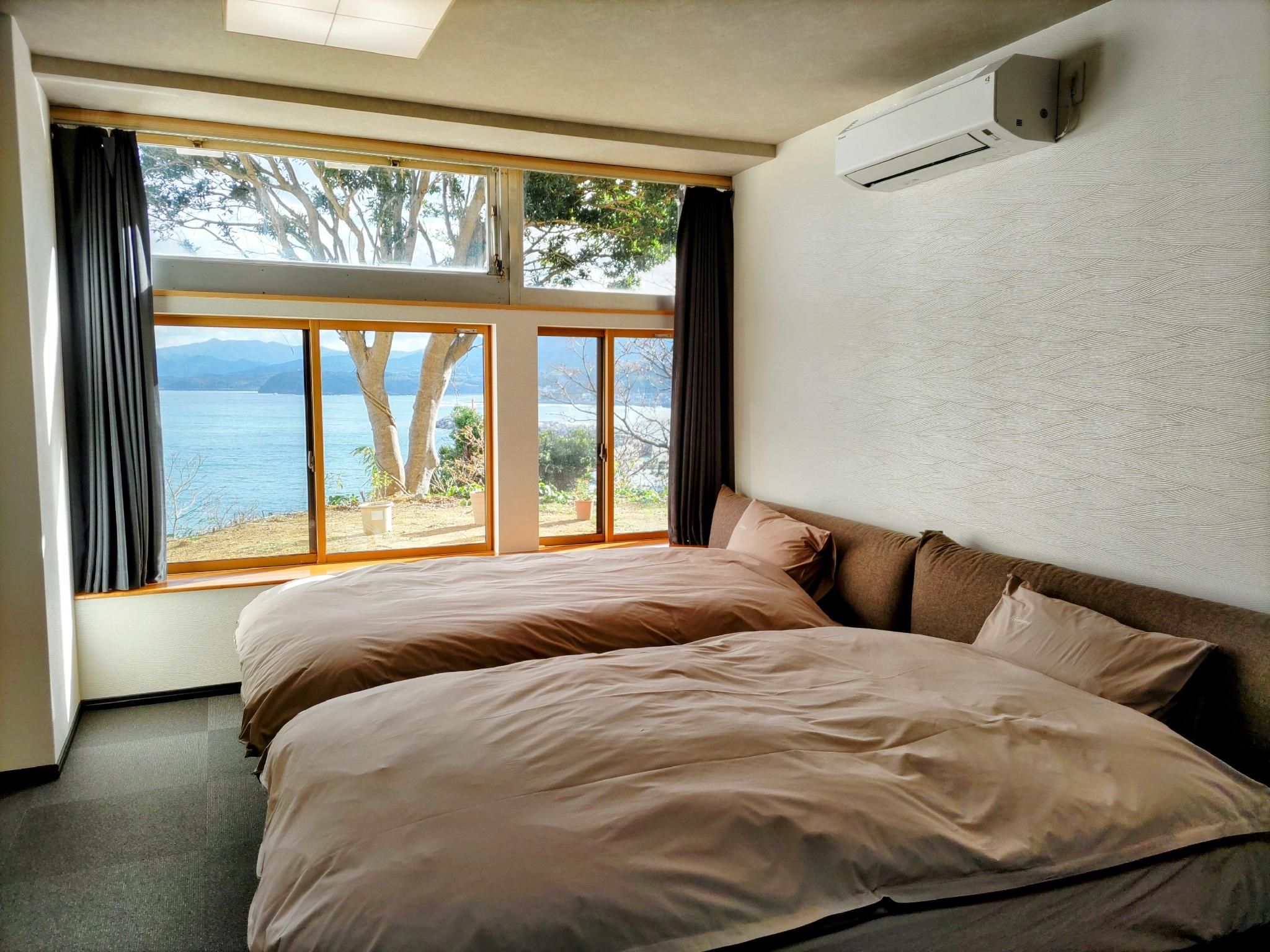 Junior Twin Ocean View