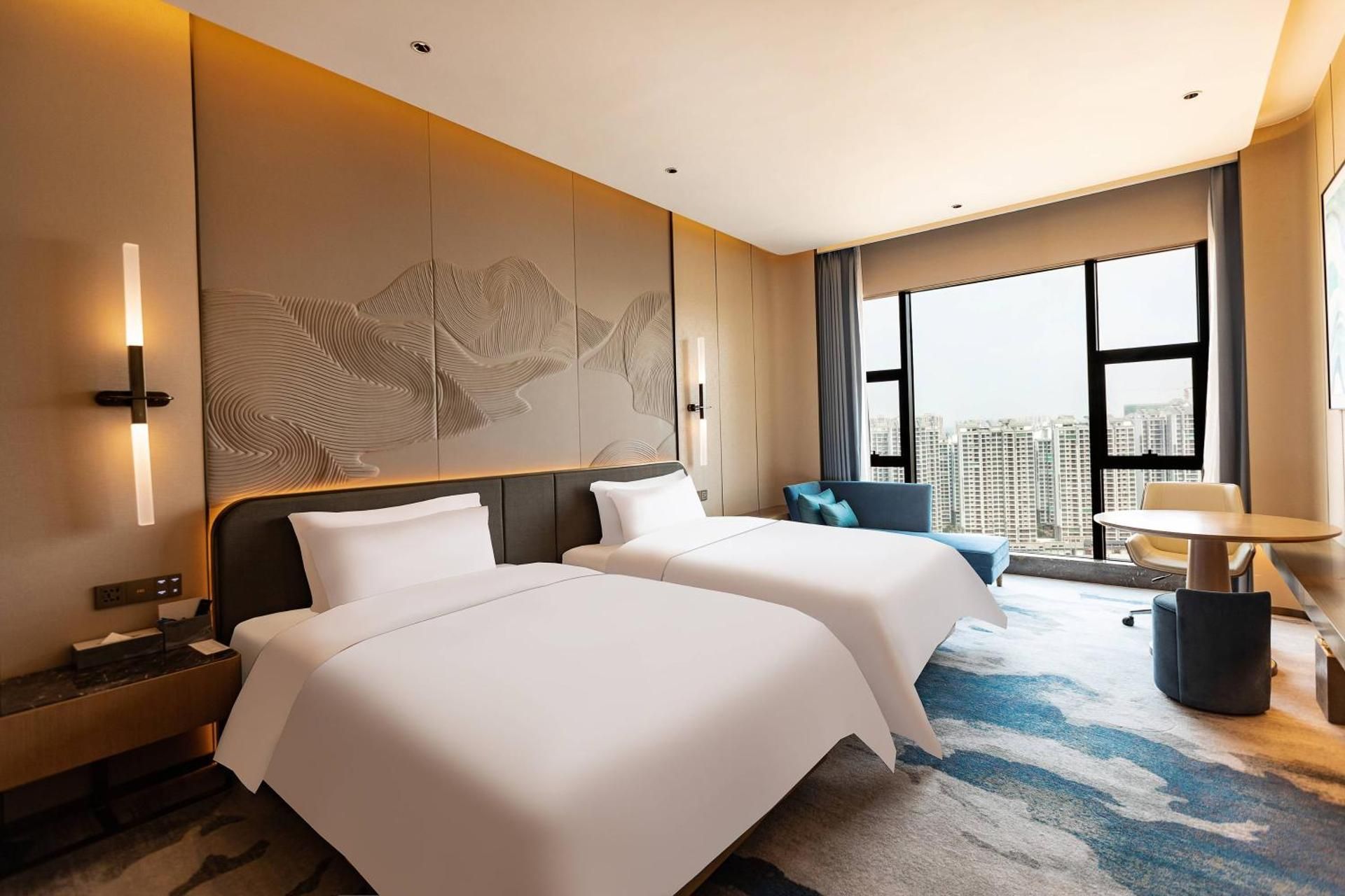 Wyndham Garden Gaozhou Premium Double Room with City View