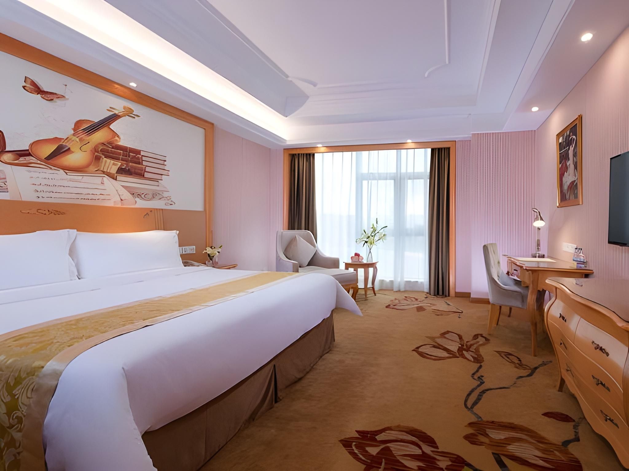 Vienna International Hotel Maoming Dianbai Wanda Plaza Vienna - Deluxe Room