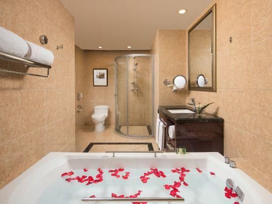 Superior Elegant Twin with Balcony