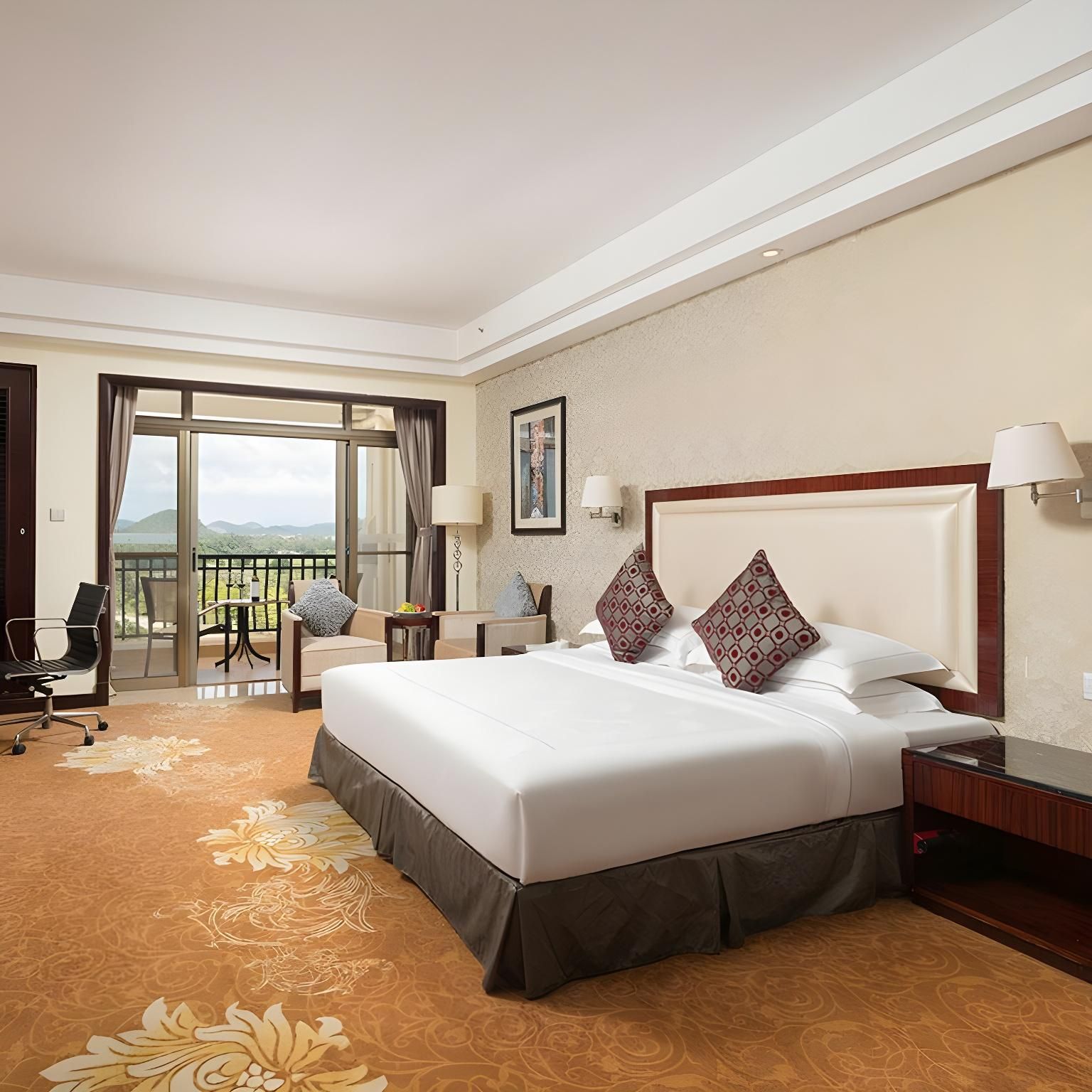 Deluxe Elegance 1 Bed Room with Balcony