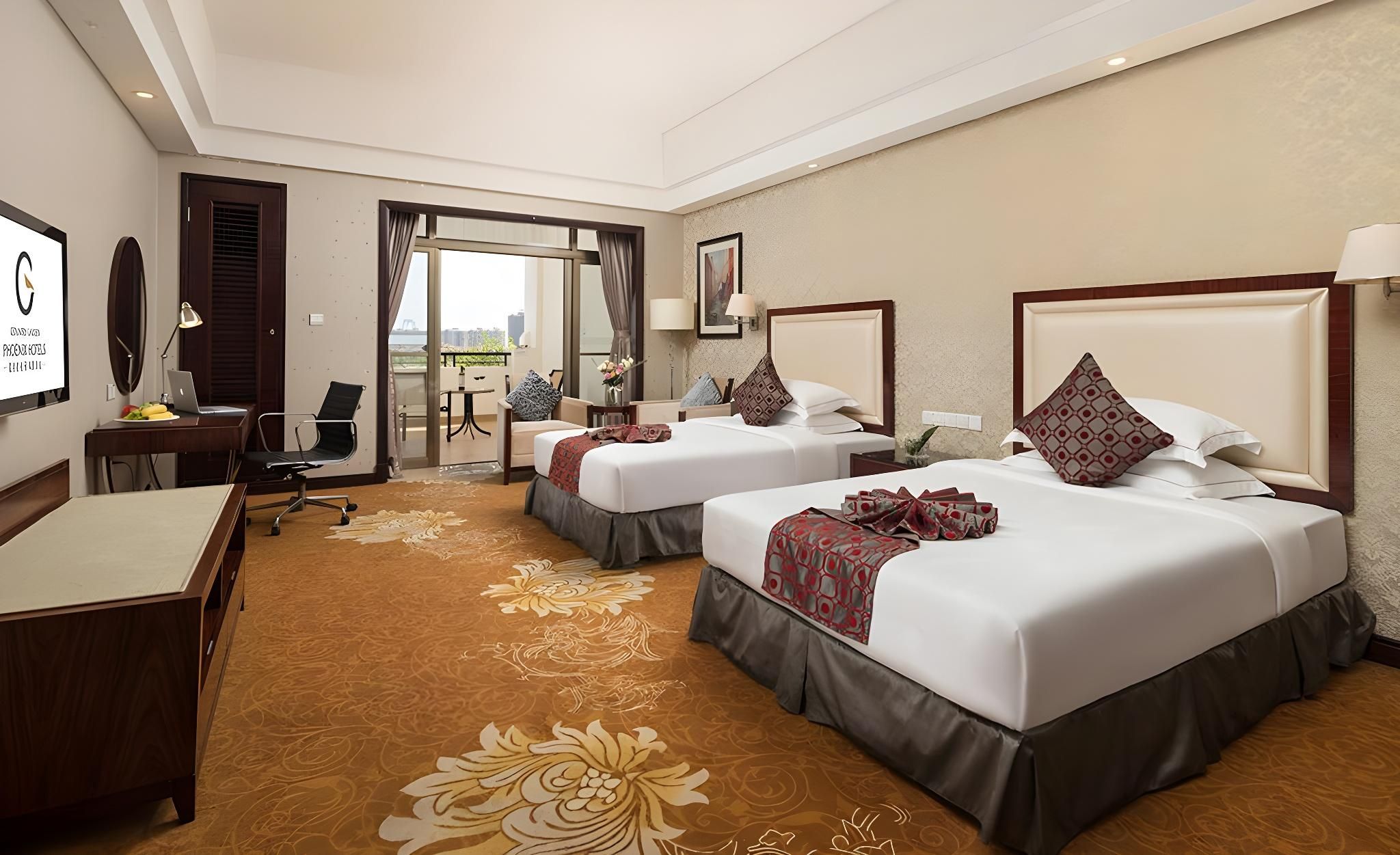 Country Garden Phoenix Hotel Maoming Deluxe Elegance Twin with Balcony