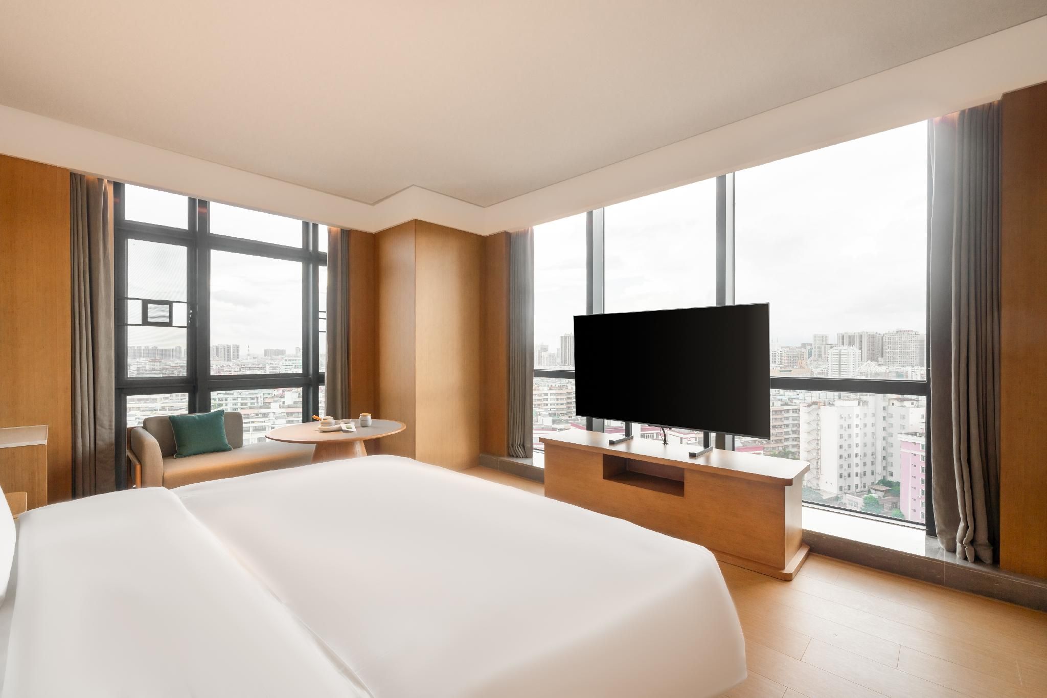 Huazhu - Room With View