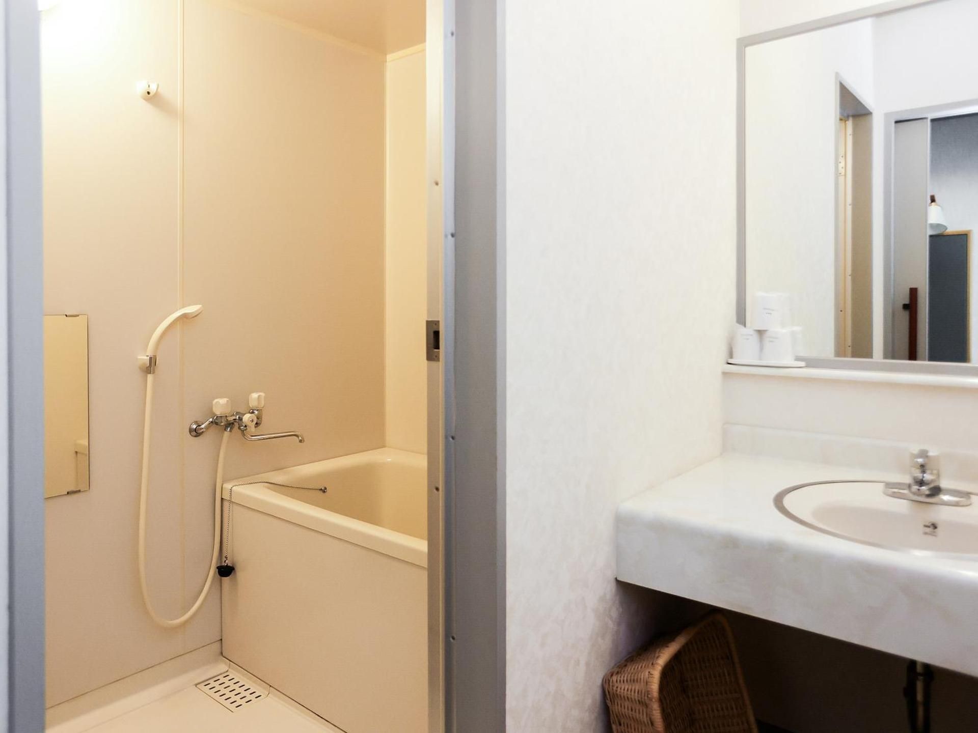 Twin Room - Disability Access