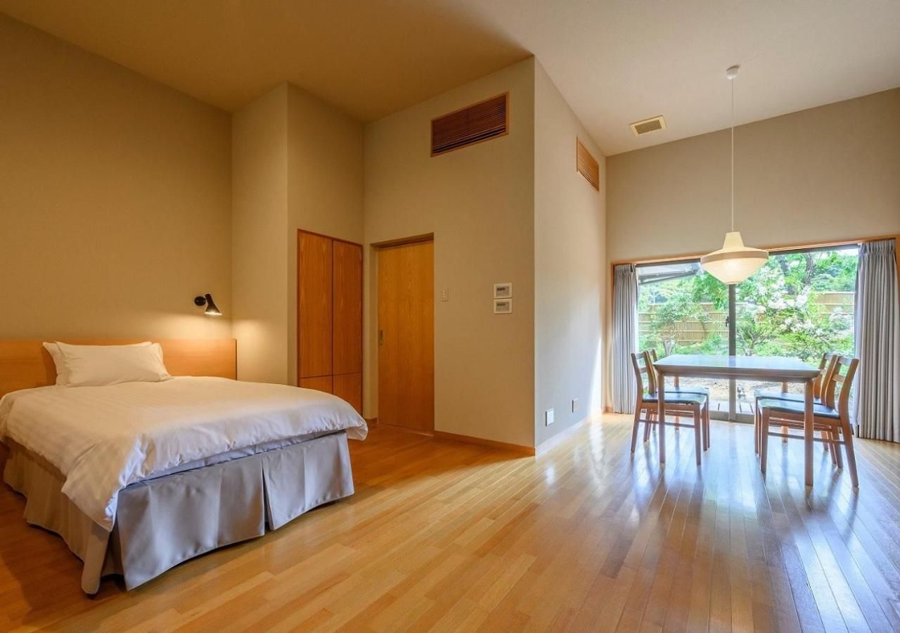 Twin Room with Private Bathroom