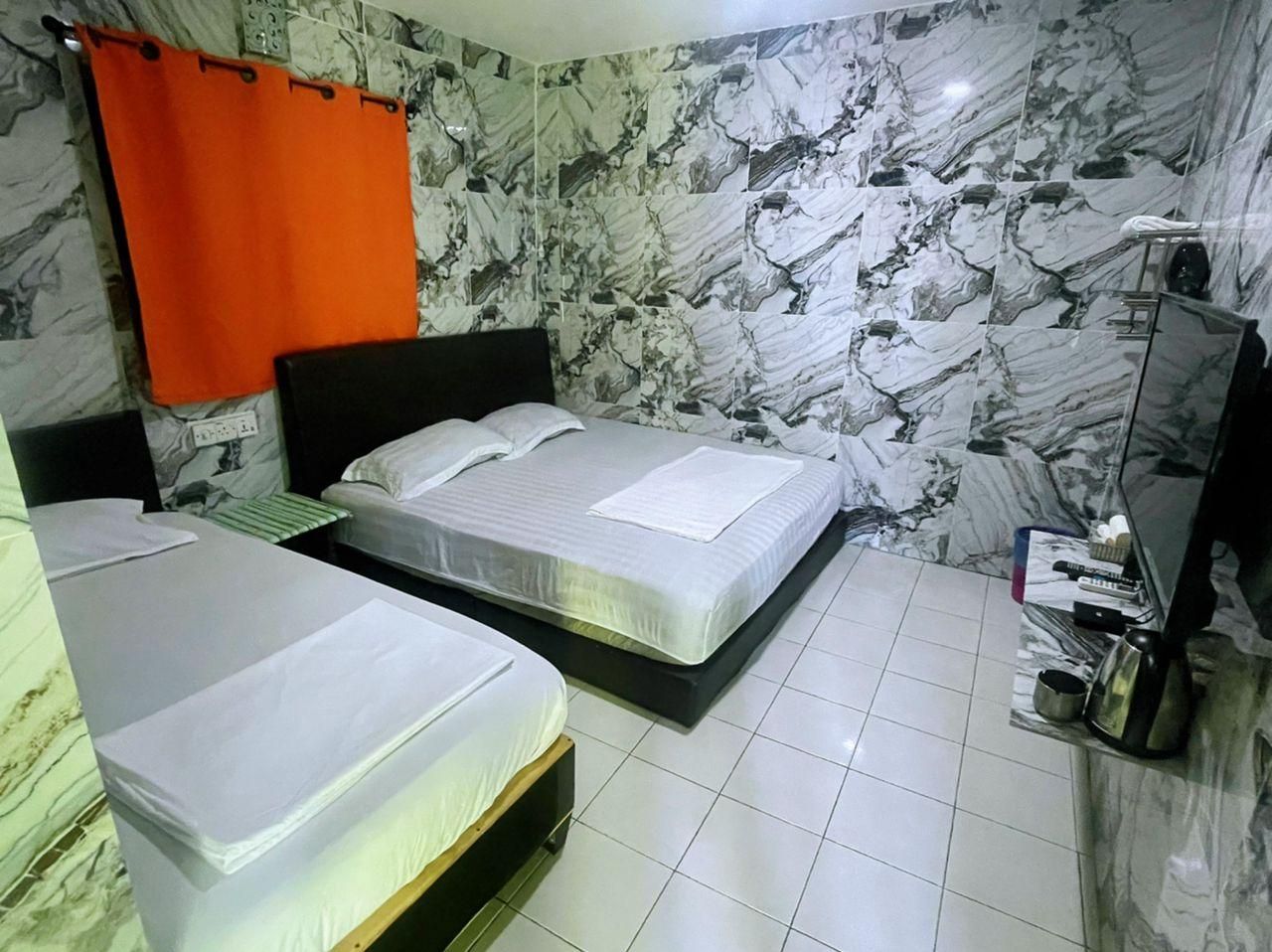 Triple Room with Private Bathroom