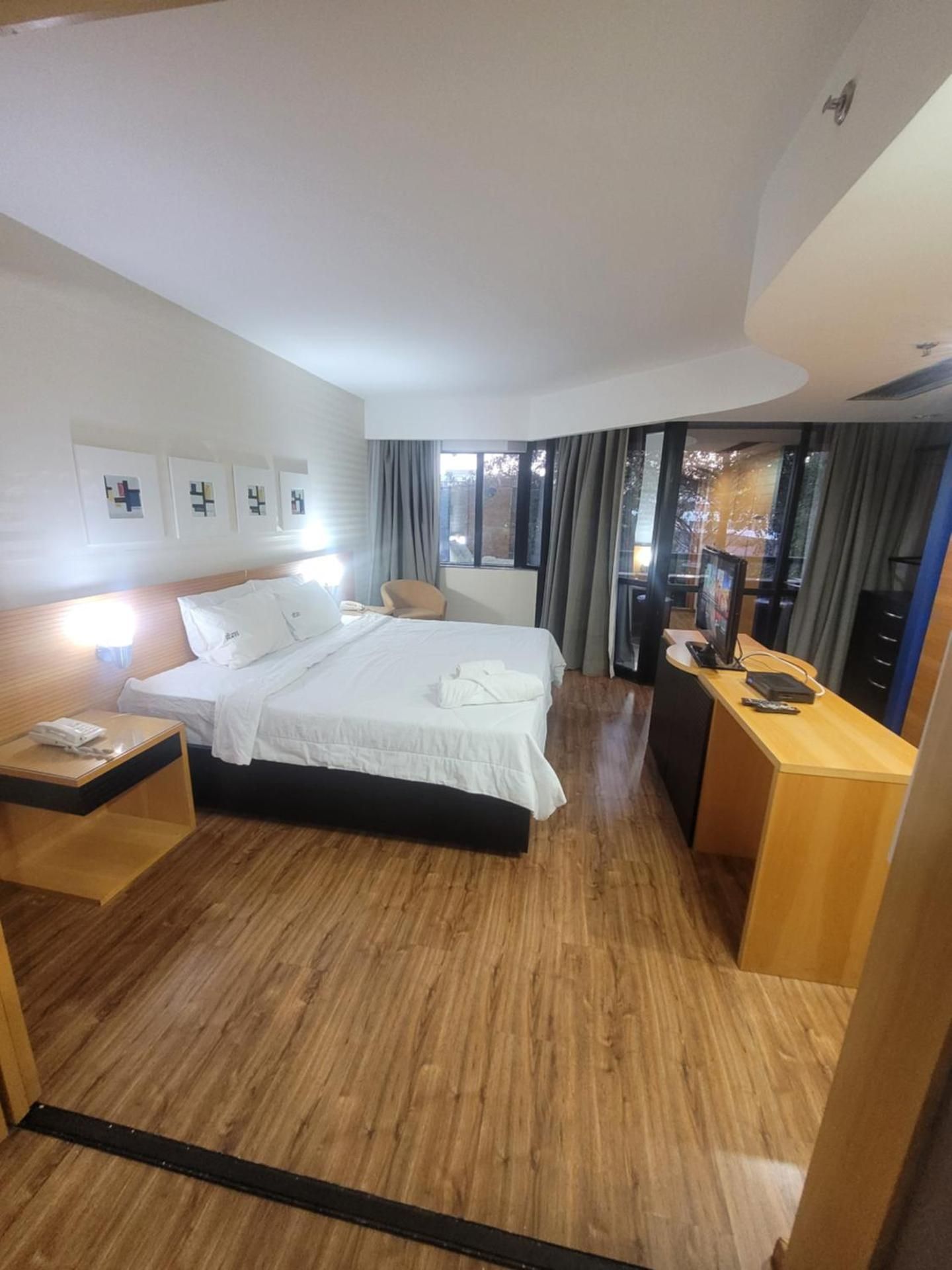 Superior King Suite