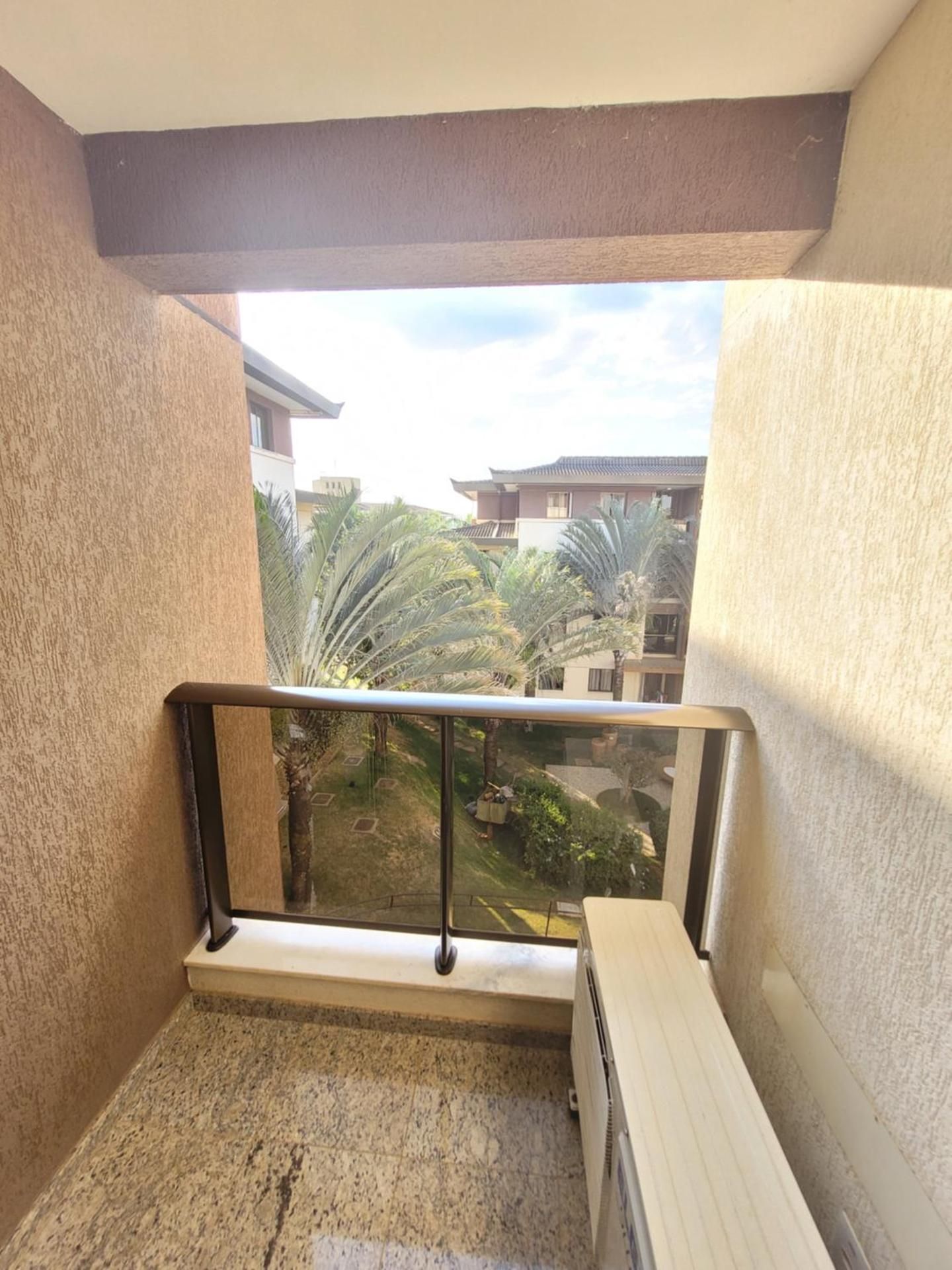 Apartment with Garden View