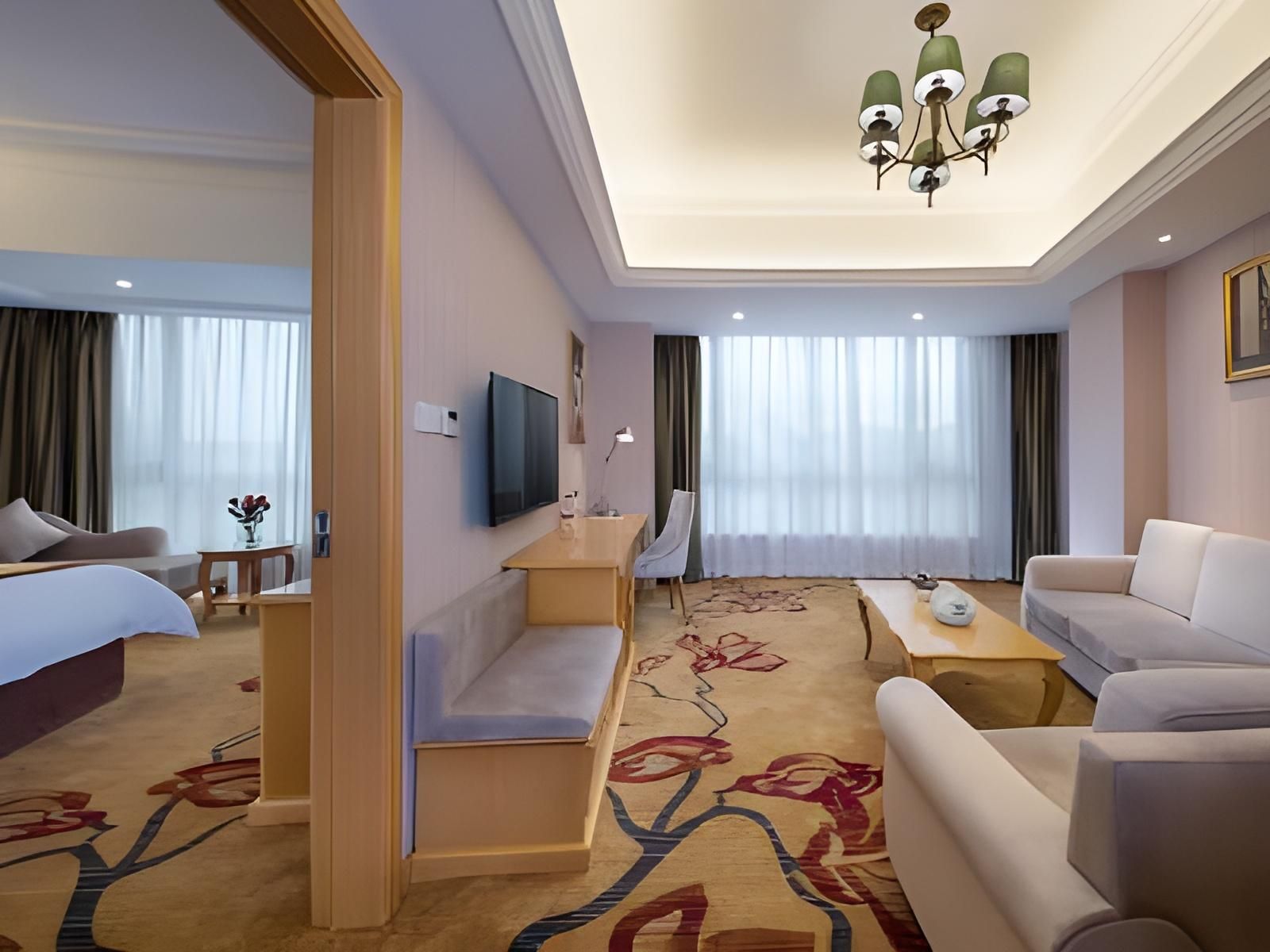 Vienna International Hotel Meizhou Wuhua Vienna - Functional Chess Suite Room 2