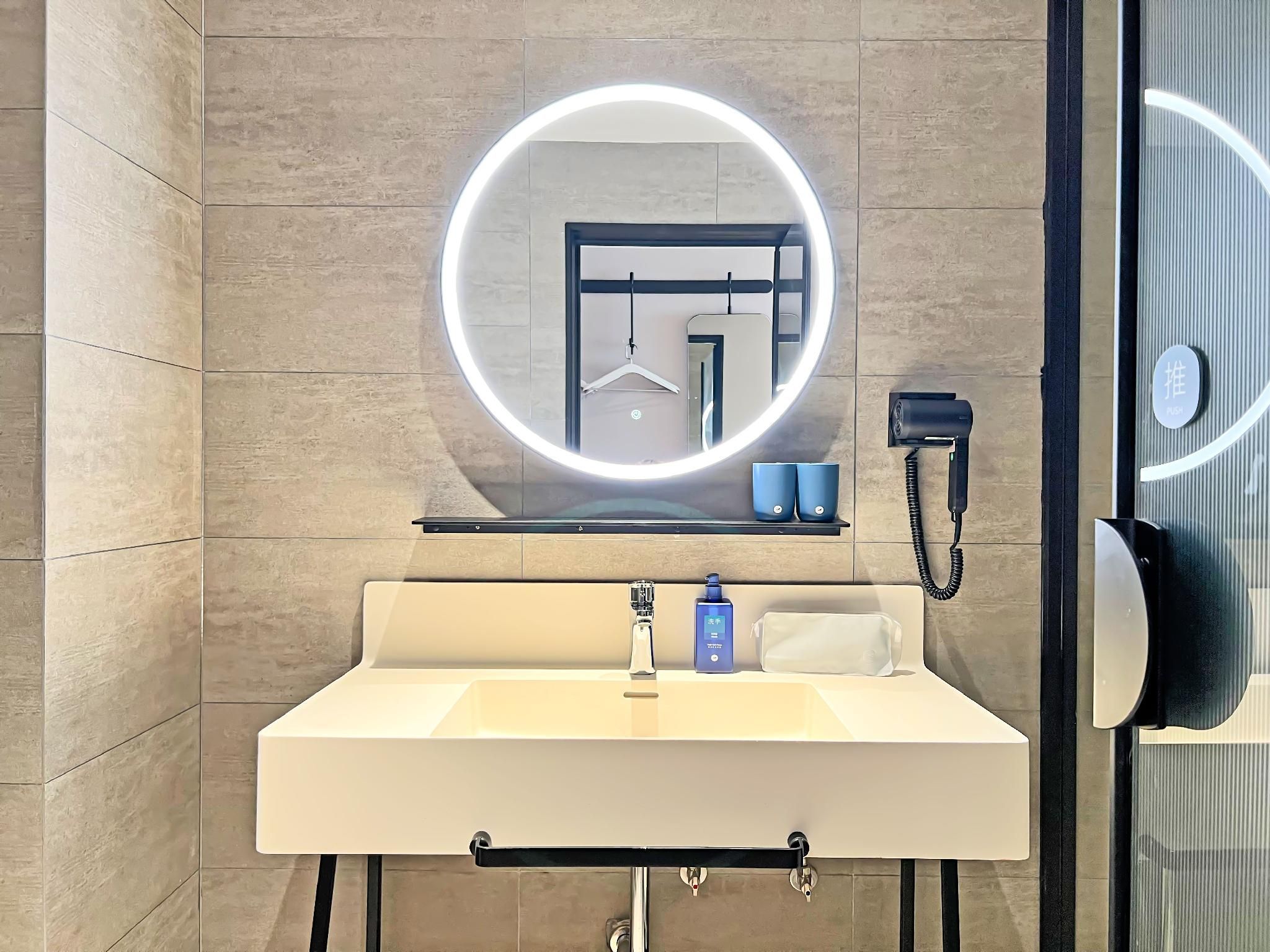 Hanting Hotel Meizhou Dongshan Valley Marsden Twin Room 3