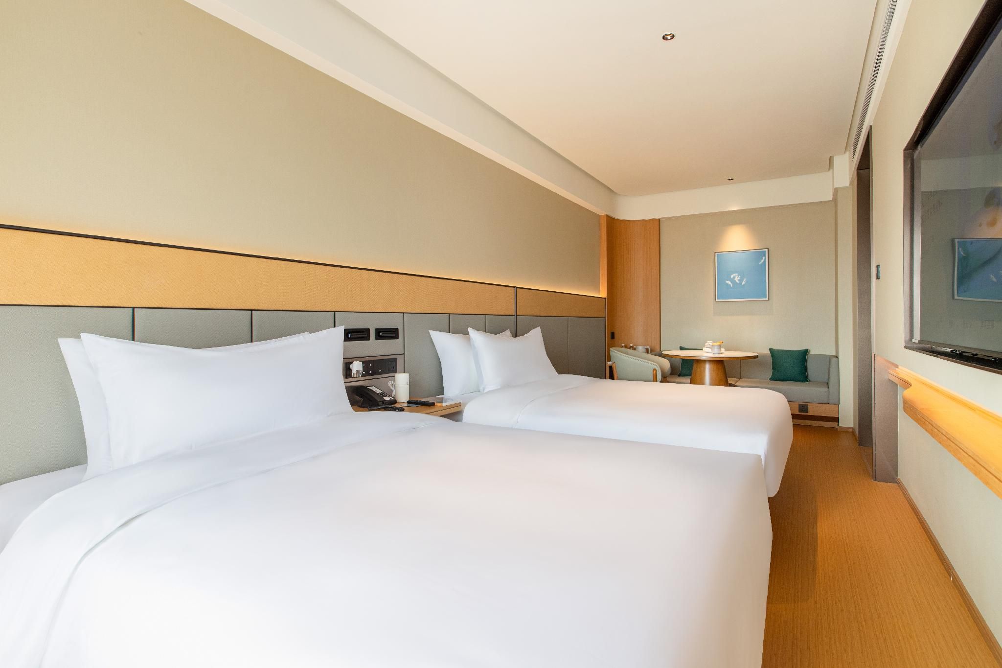 Twin Bed Room