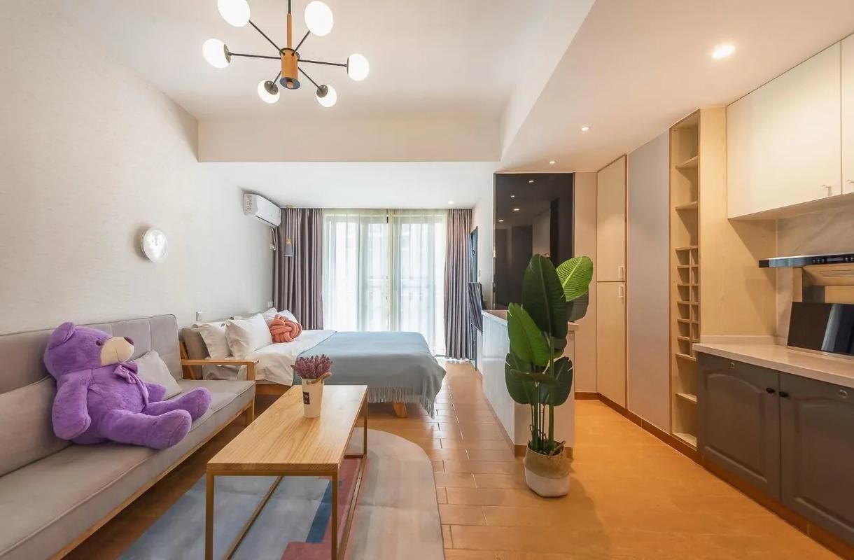 Comfort Queen Room