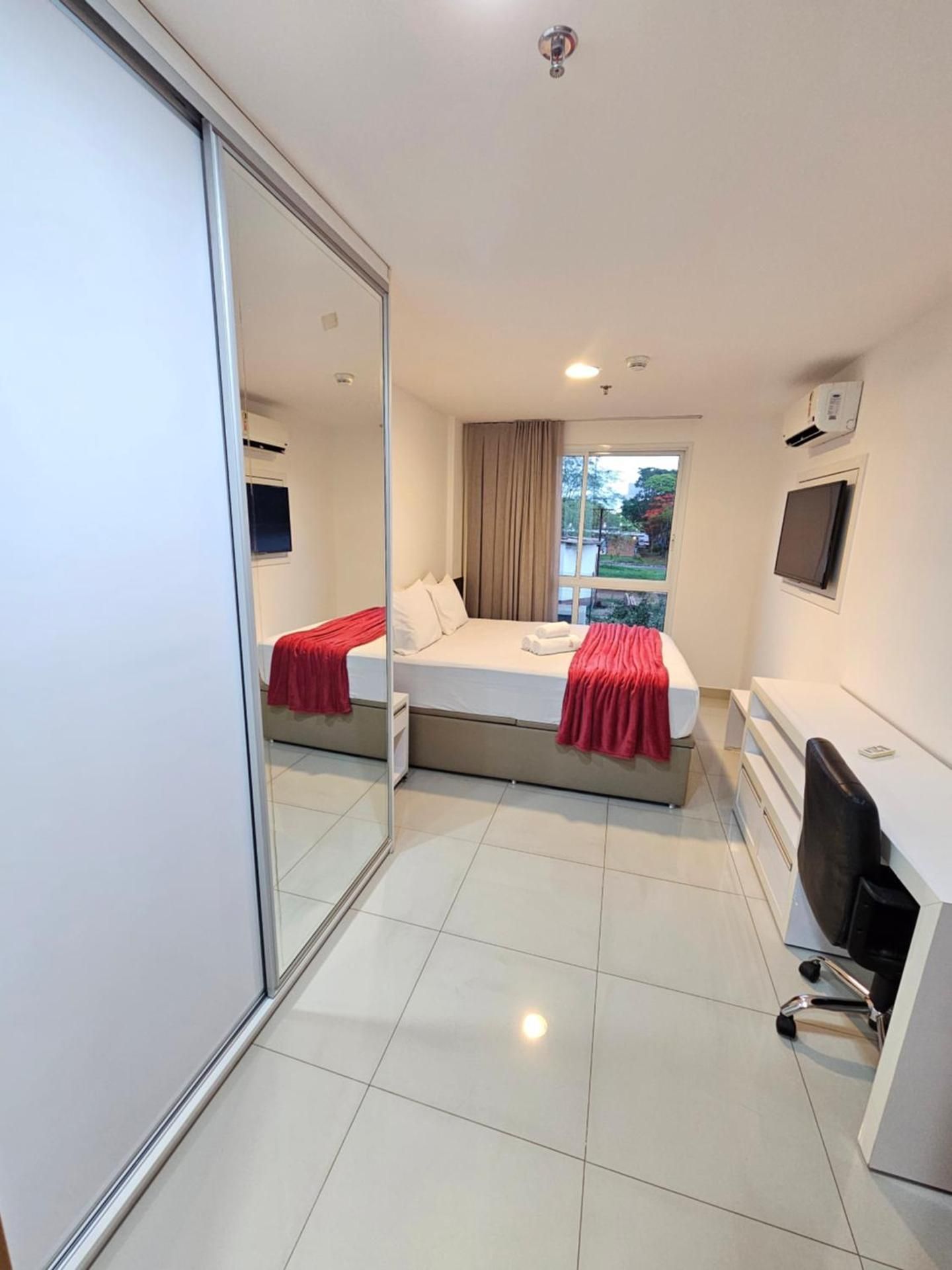 Deluxe One-Bedroom Apartment with City View