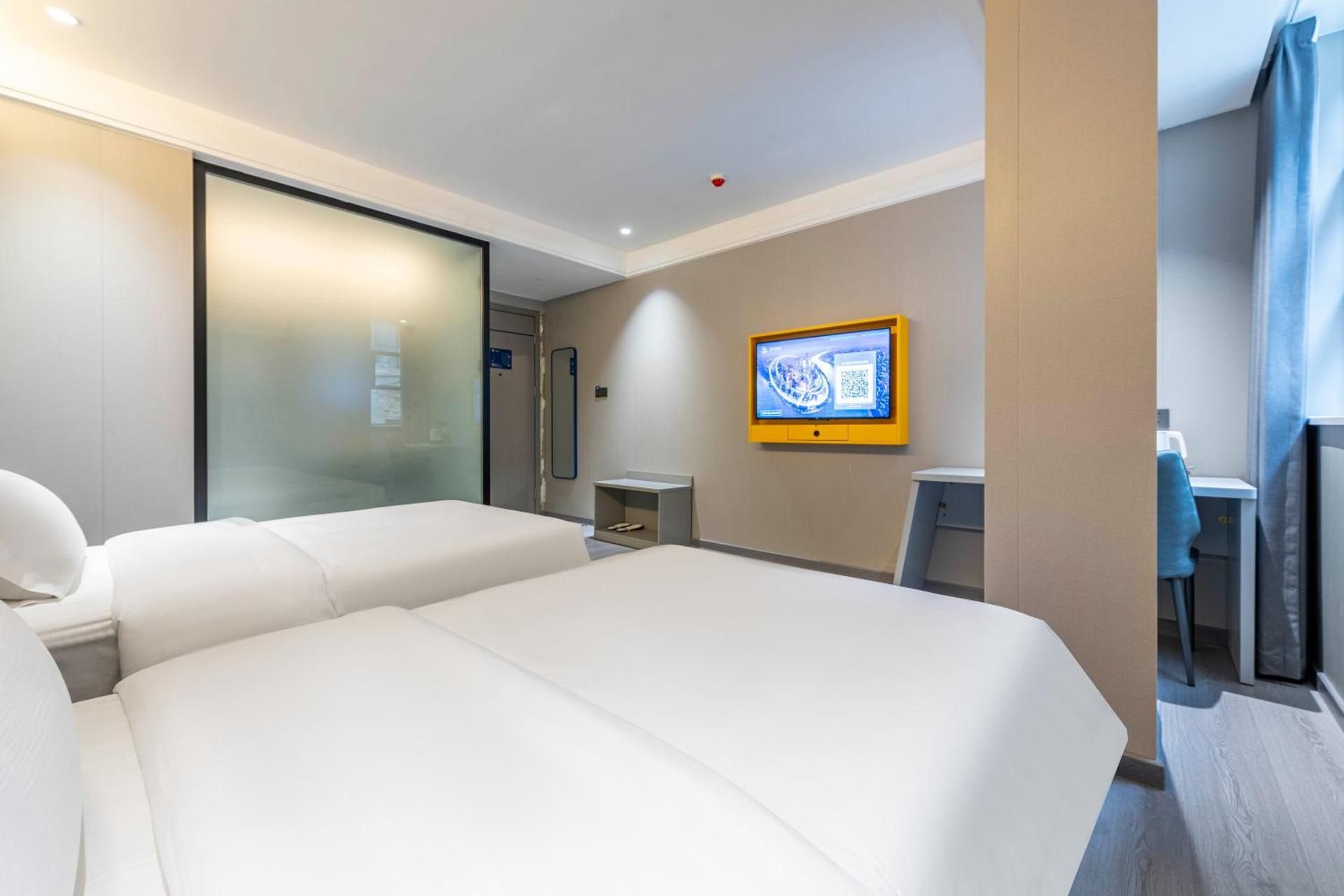 Sleepy Twin Room