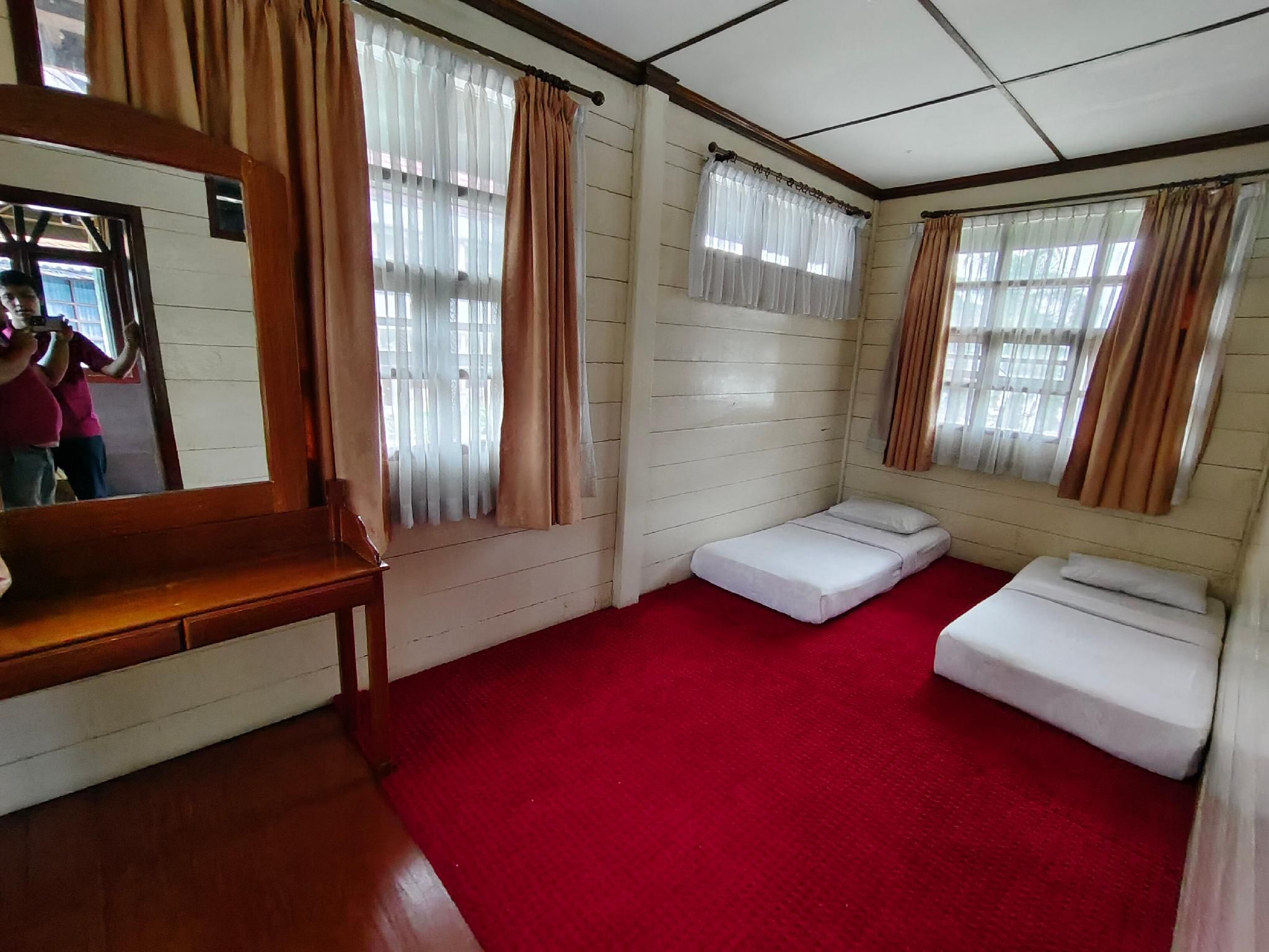 Sapadia Hotel Parapat Cottage 2