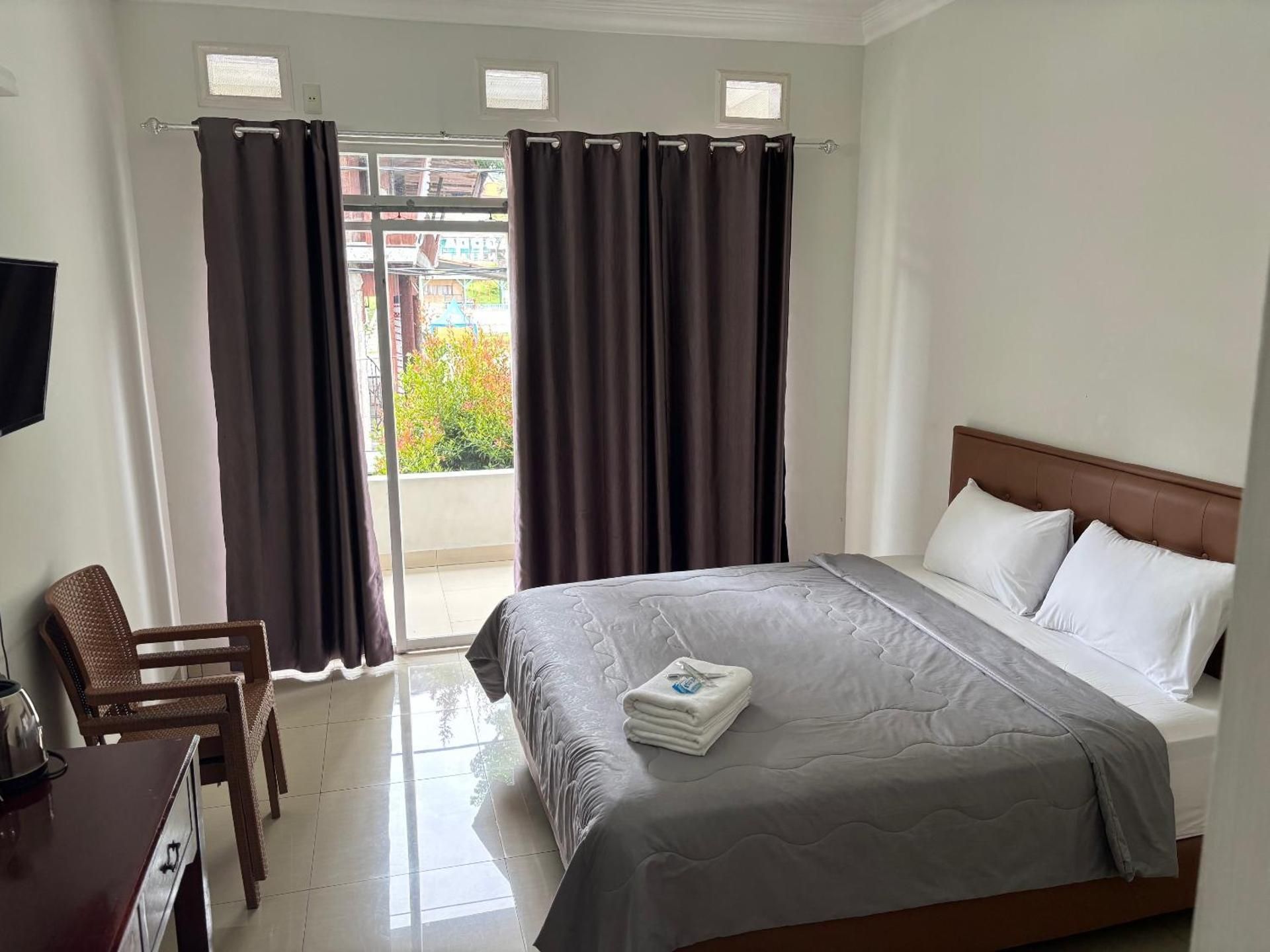 Sanggam Aek Sere Hotel Deluxe Double or Twin 2