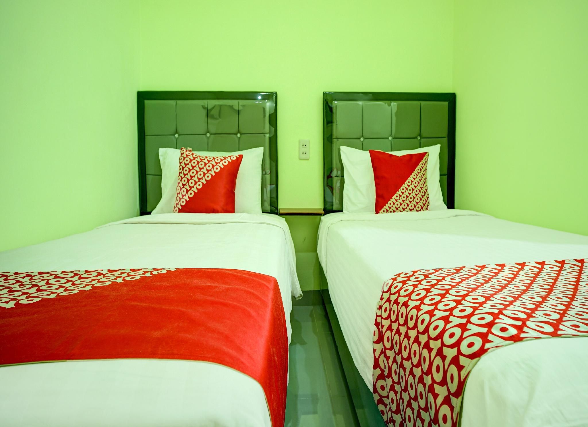 Hotel O Parapat Near Dermaga Ajibata Formerly Pudan Residence 2 Standard Twin Room - Non-Smoking 2