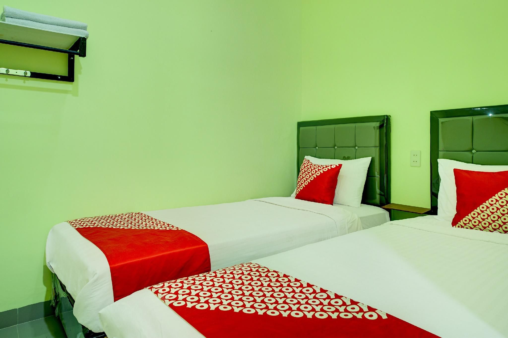 Hotel O Parapat Near Dermaga Ajibata Formerly Pudan Residence 2 Standard Twin Room - Non-Smoking 3