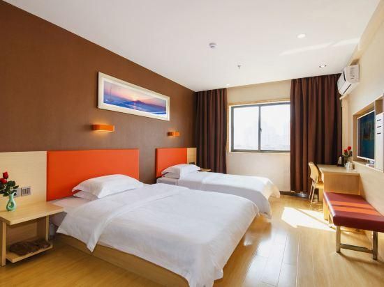 7 Days Premium Yunfu Xinxing Coach Terminal Branch Featured Twin Room 2