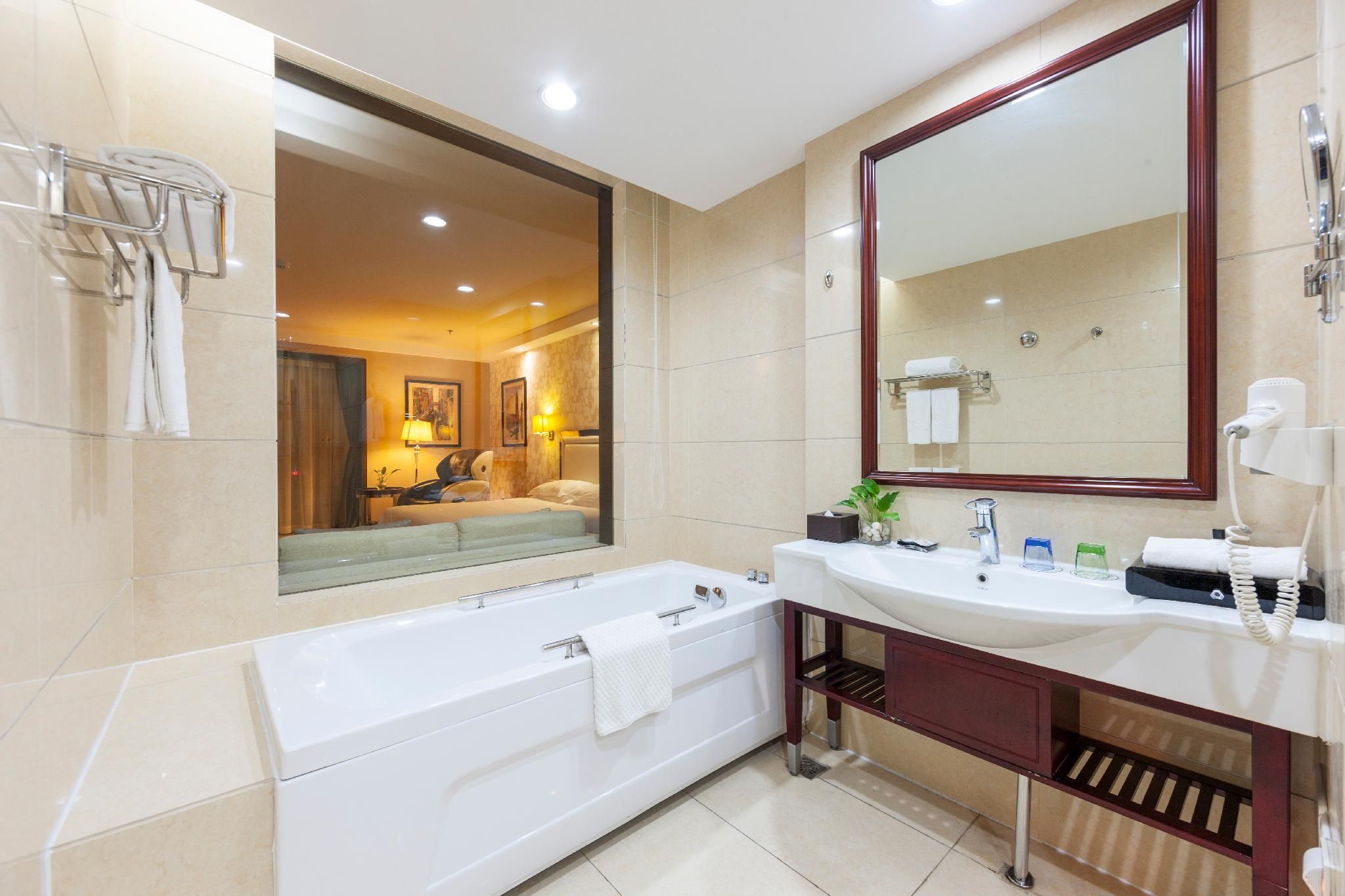 Country Garden Phoenix Hotel Yunfu Superior Suite 2