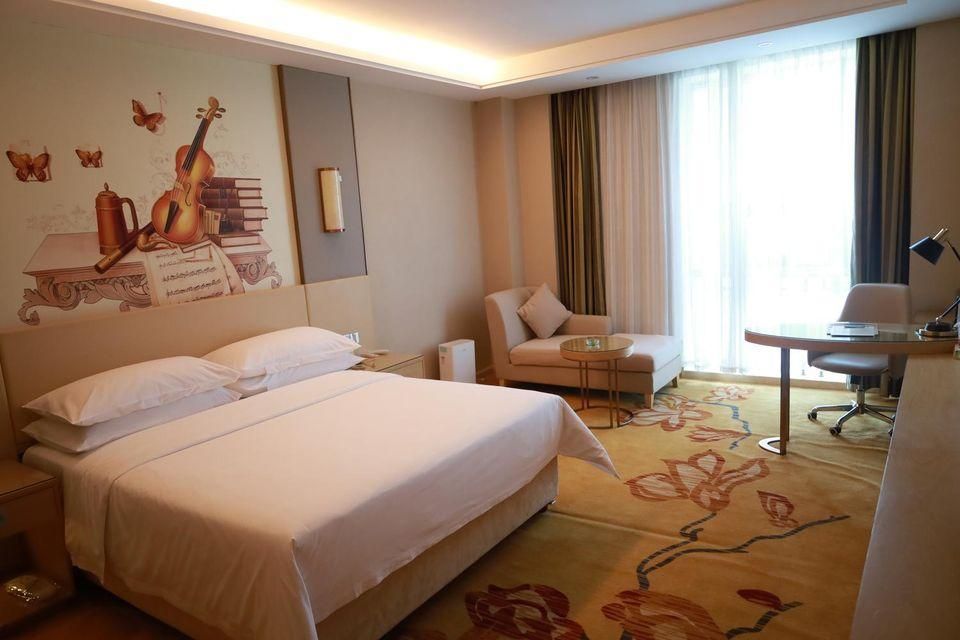 Vienna International Hotel Guangdong Yunfu Xinxing New City Square Vienna - Executive Room for 2 Guests 2