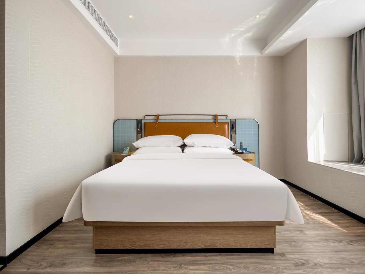 Comfort King Room