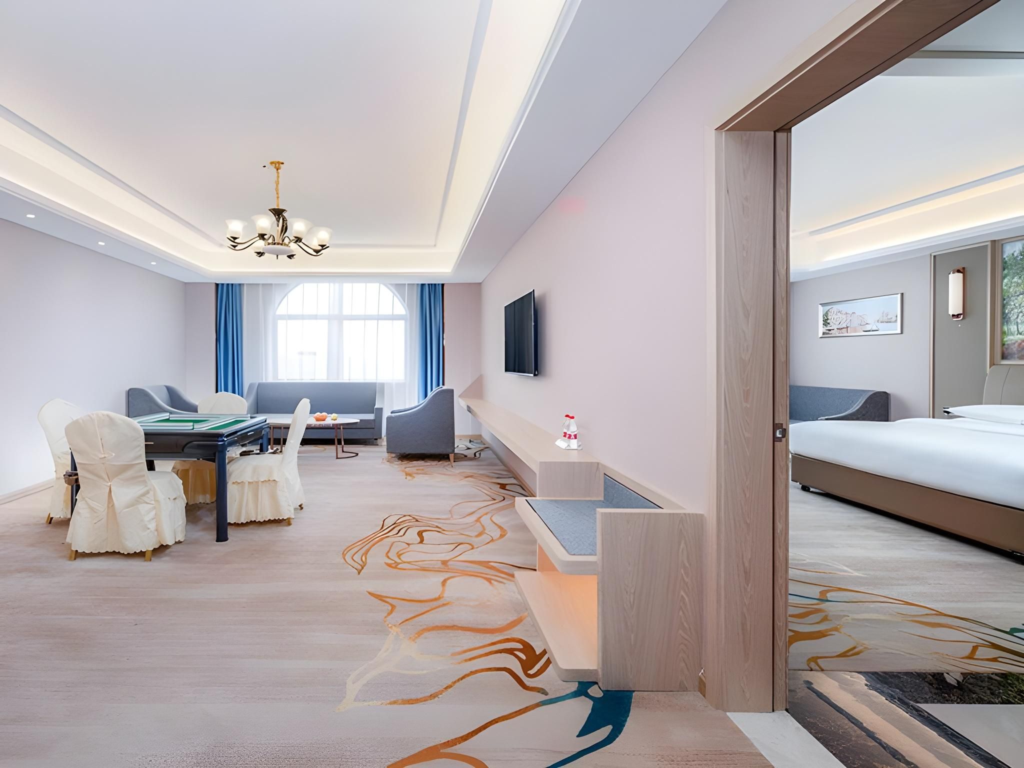 Vienna - Functional Chess Suite Room