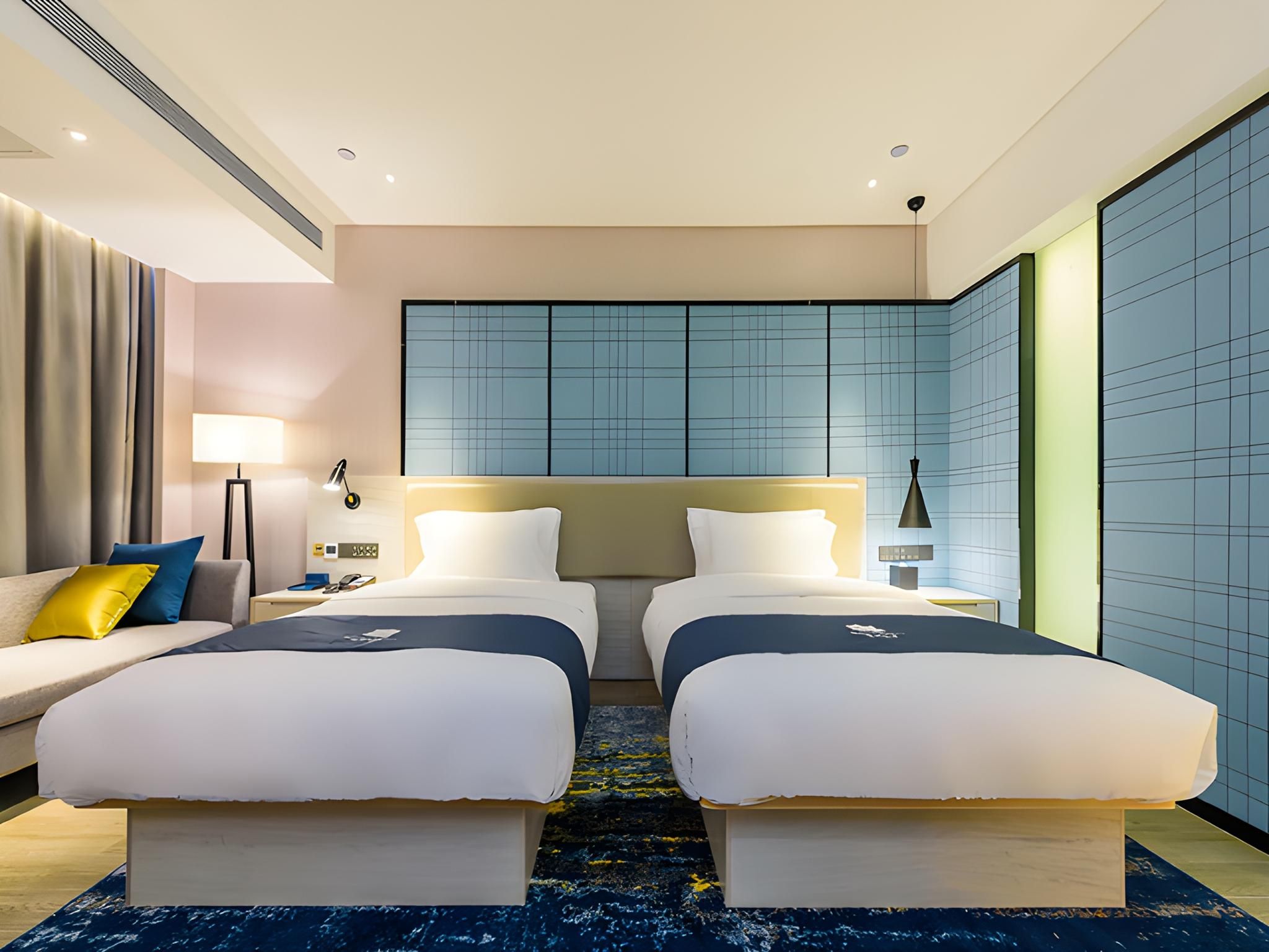 Dossen - Executive Suite