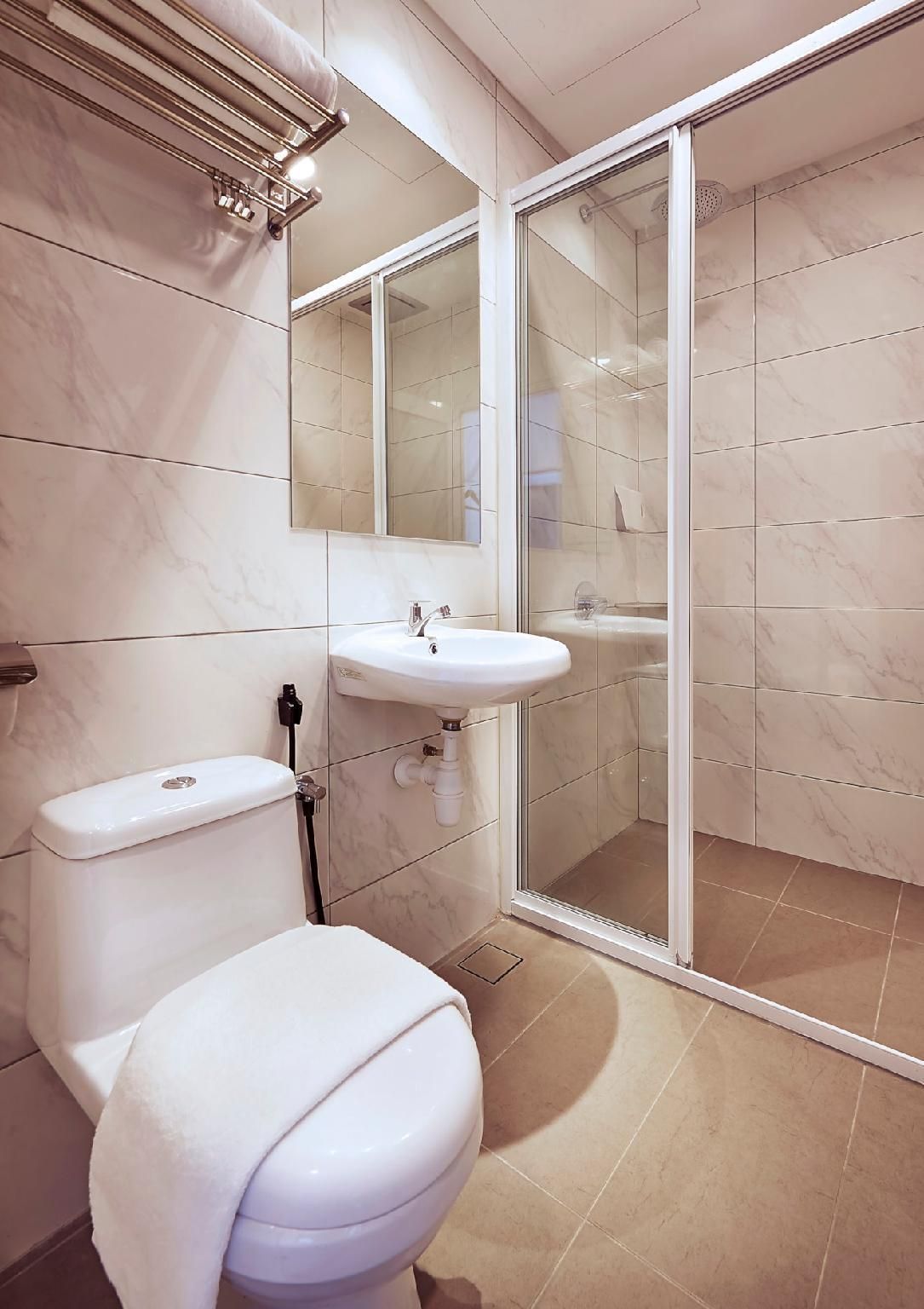 ZONE Hotels Telok Panglima Garang Standard Queen Room - Disabled Access