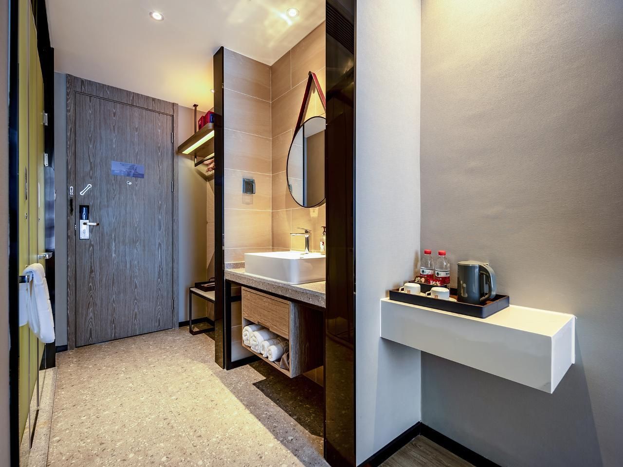 Dossen - Executive Suite