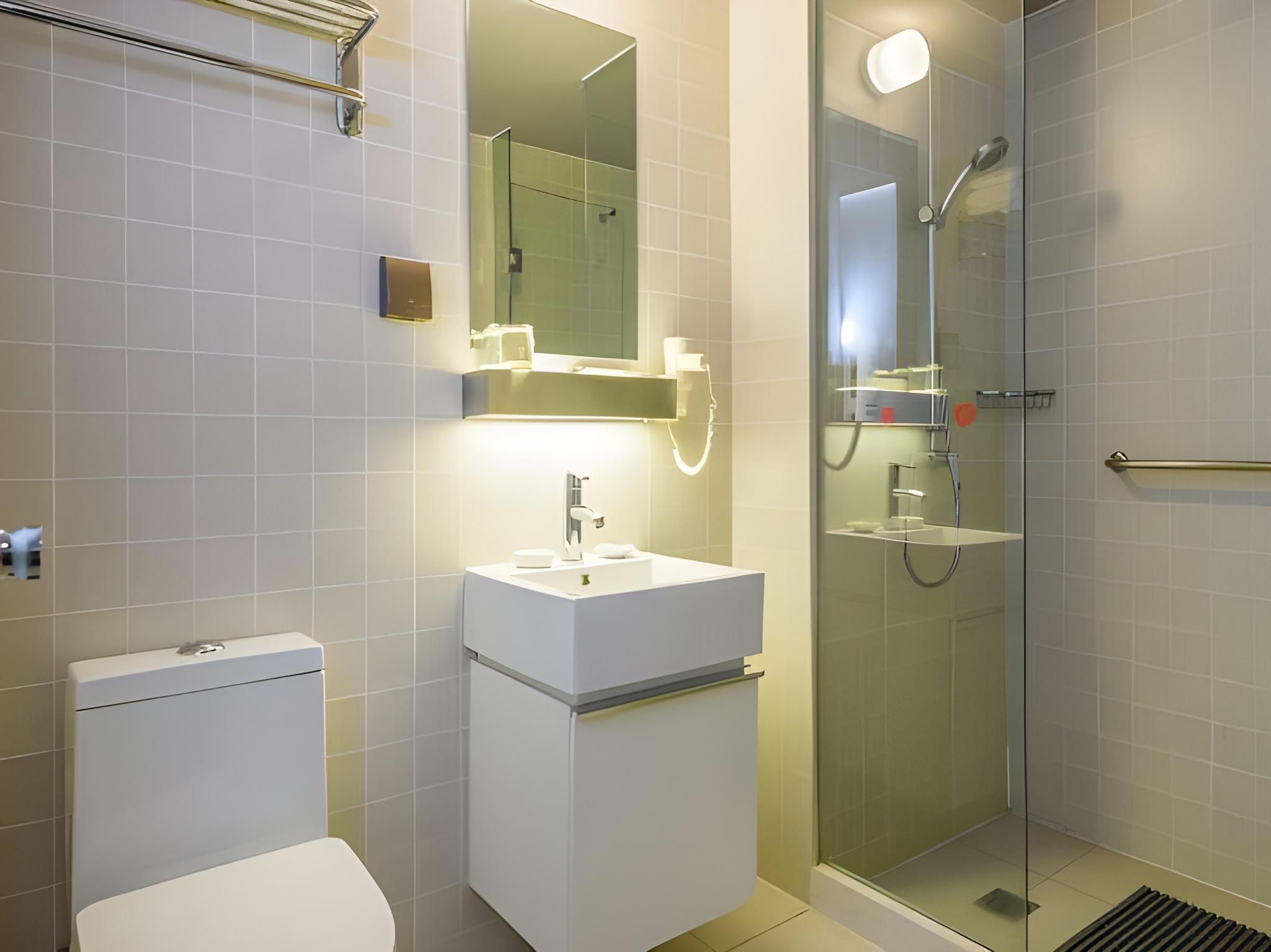 WH - Deluxe Room Twin