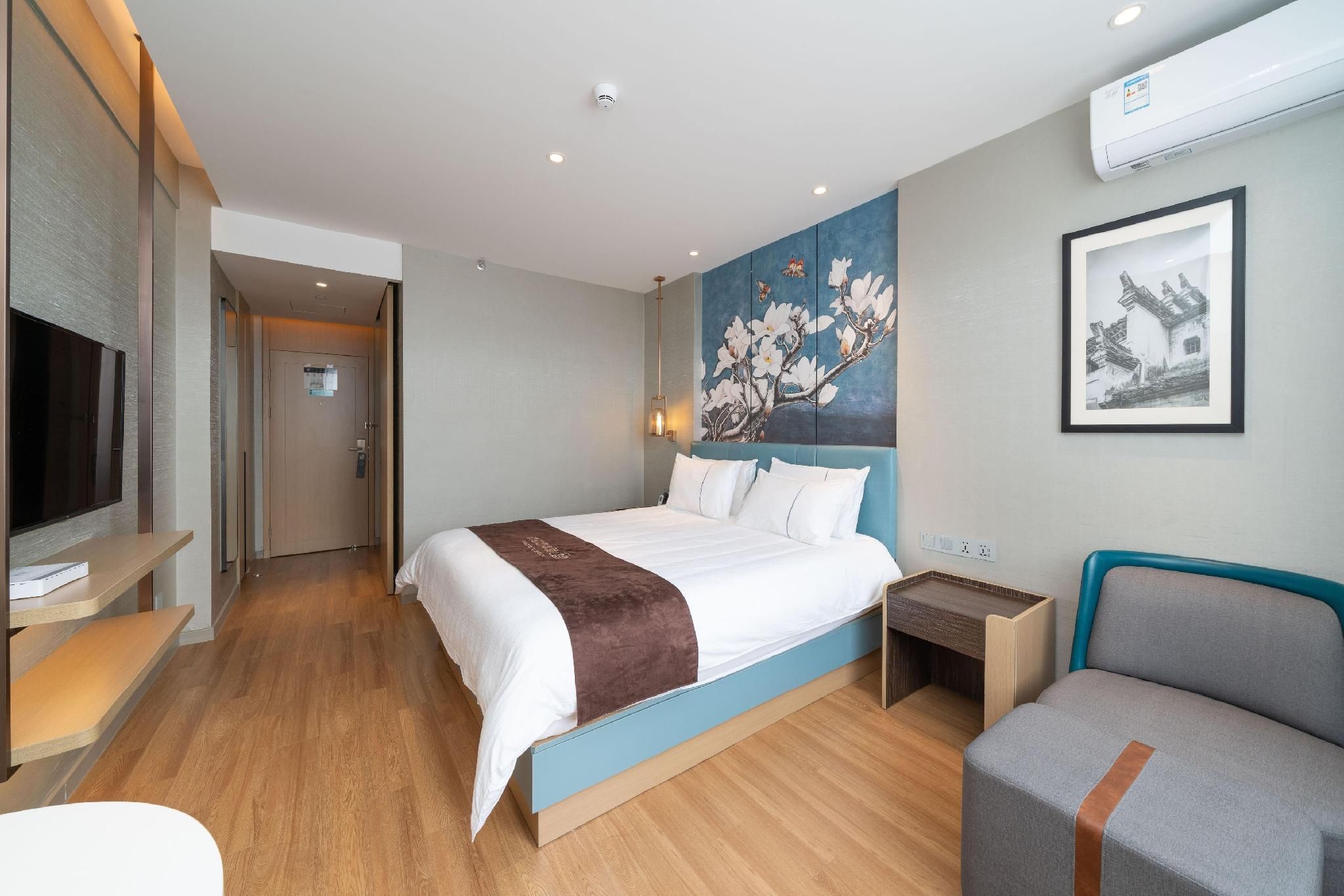 WH - Destress Shuya Bed Room