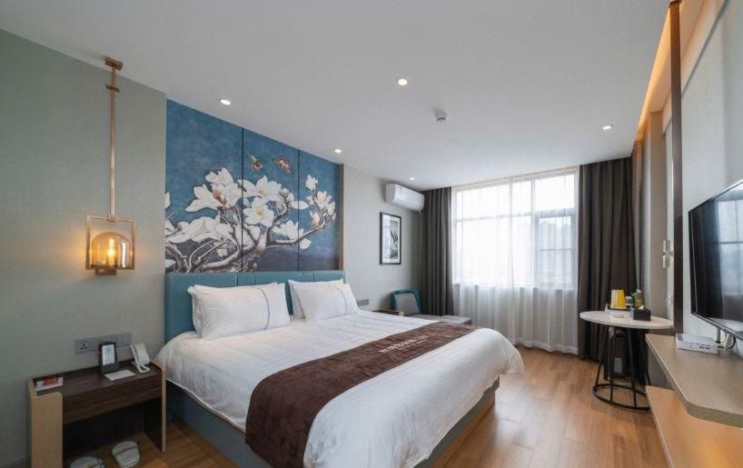 WH - Destress Shuya Bed Room