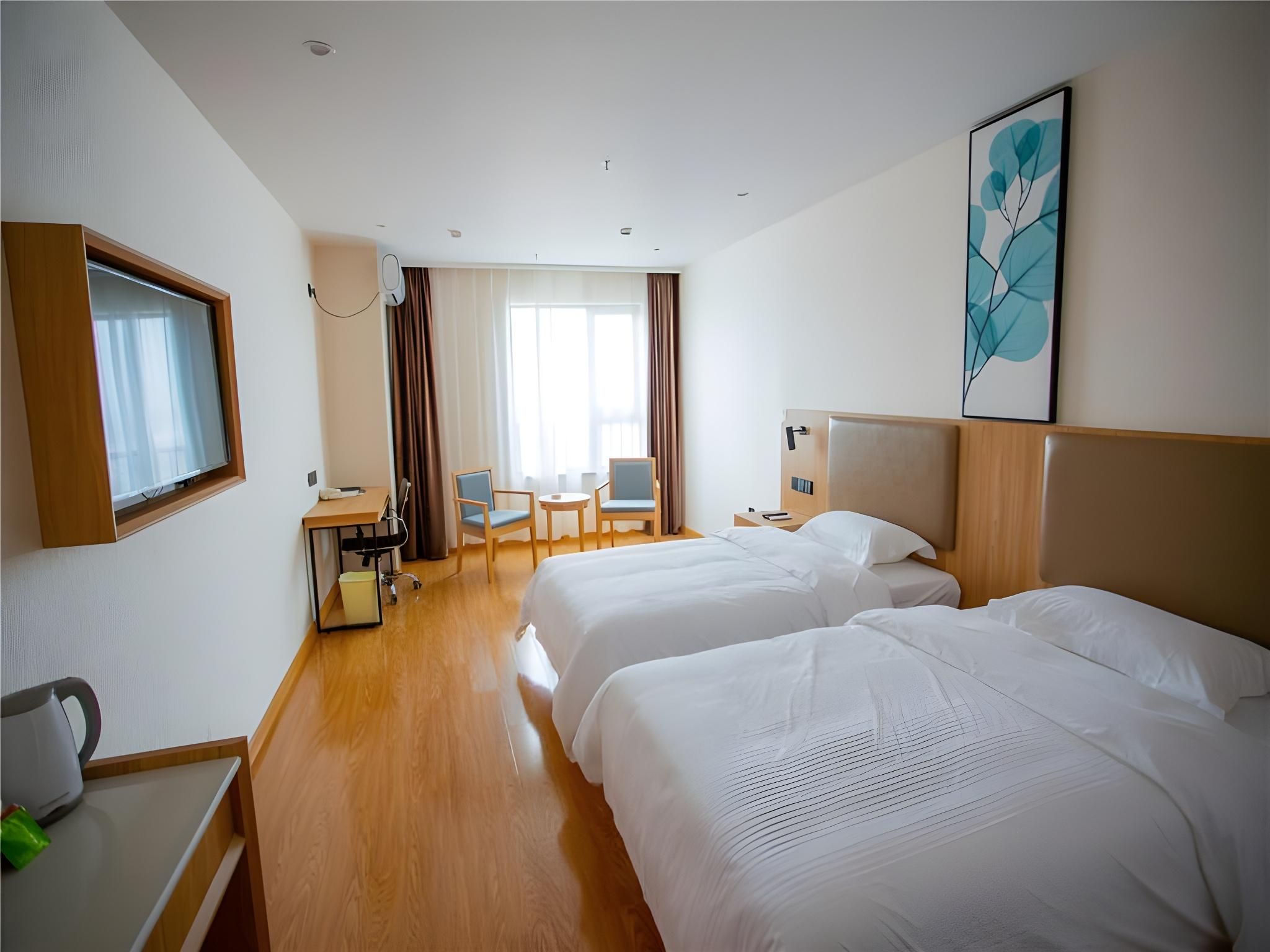 Twin Room with View