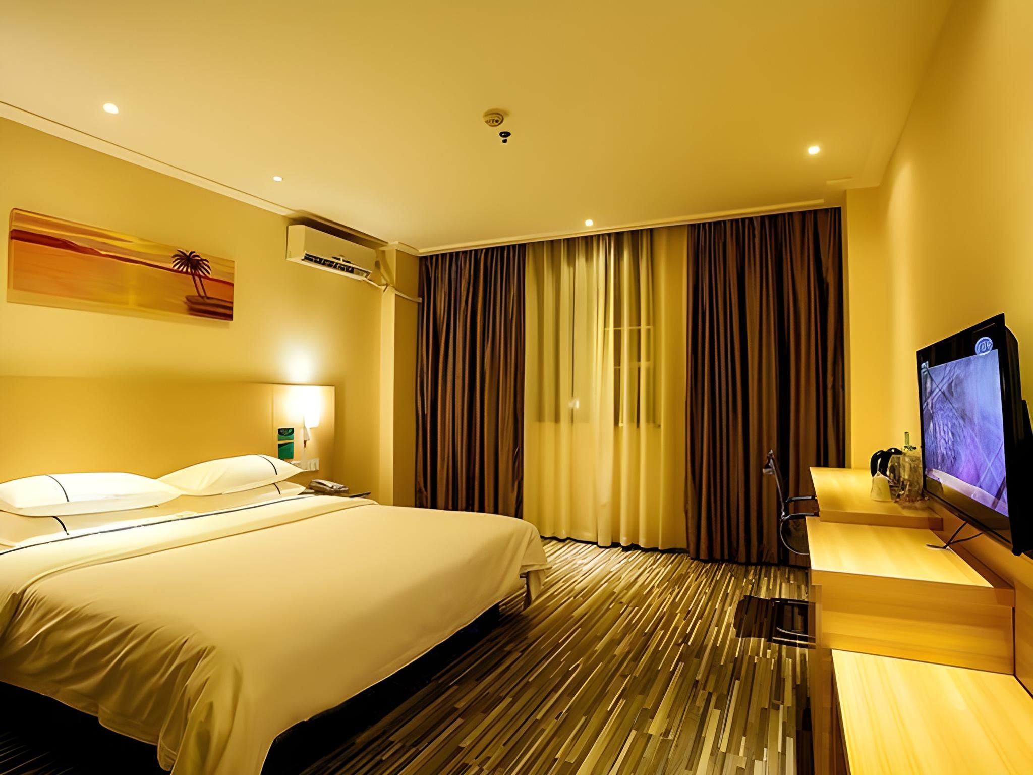 Business Queen Room