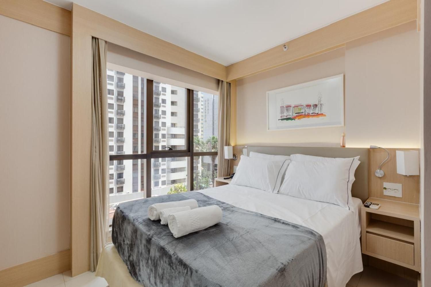 One-Bedroom Deluxe Apartment