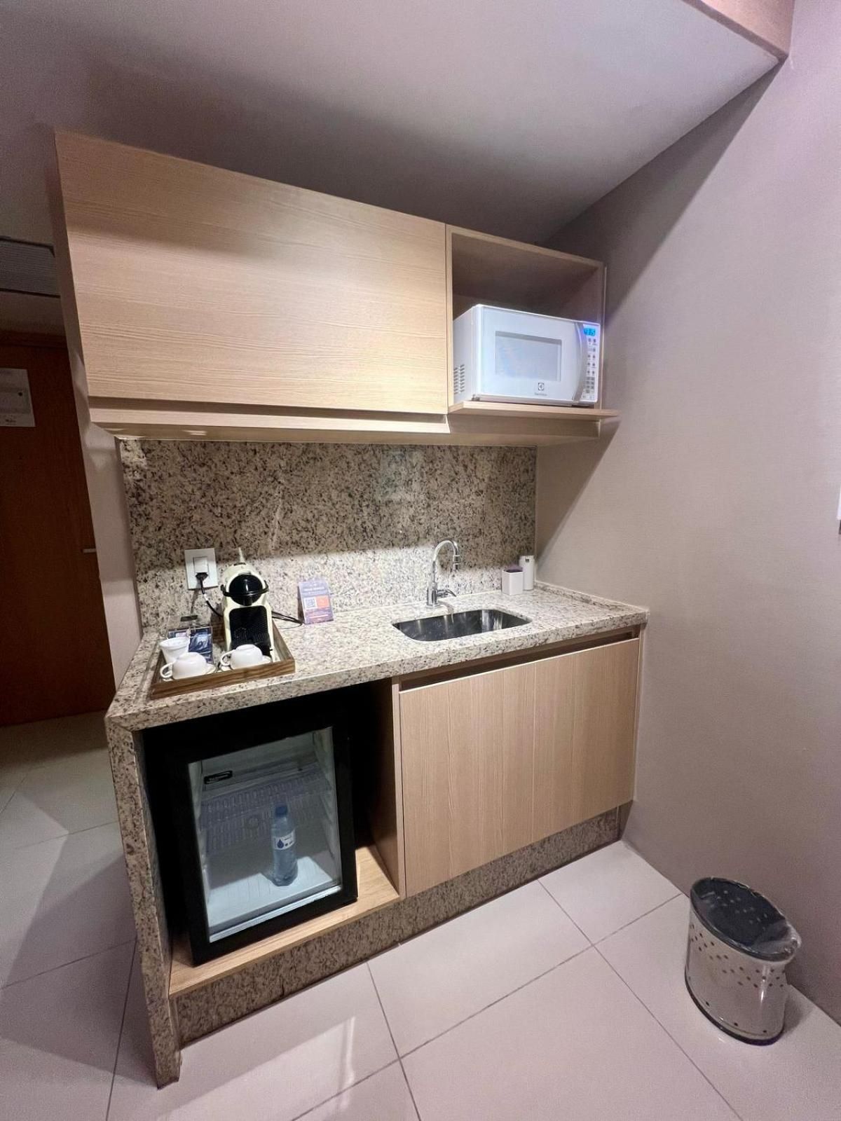 Deluxe One-Bedroom Apartment with City View