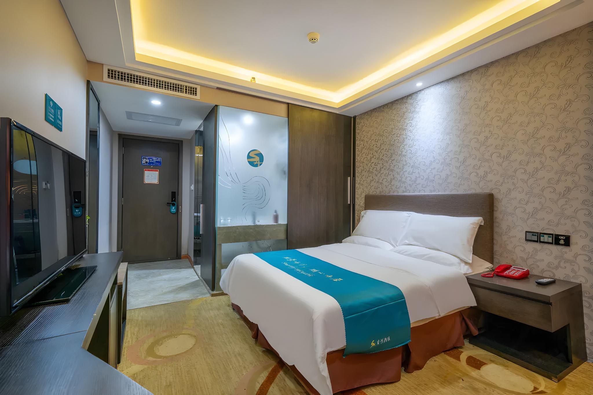 Business King Room