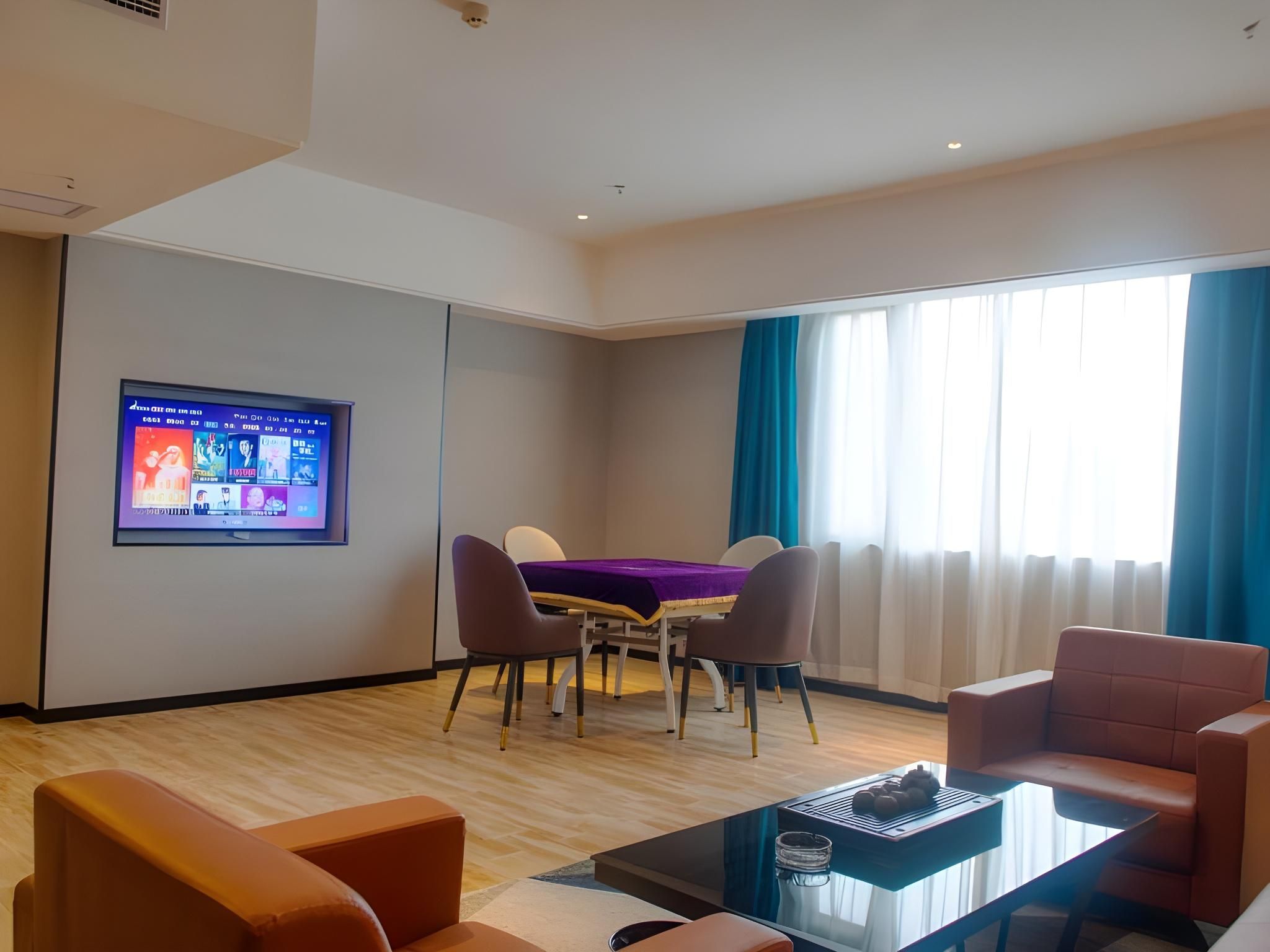 GTI - Deluxe Suite, Entertainment