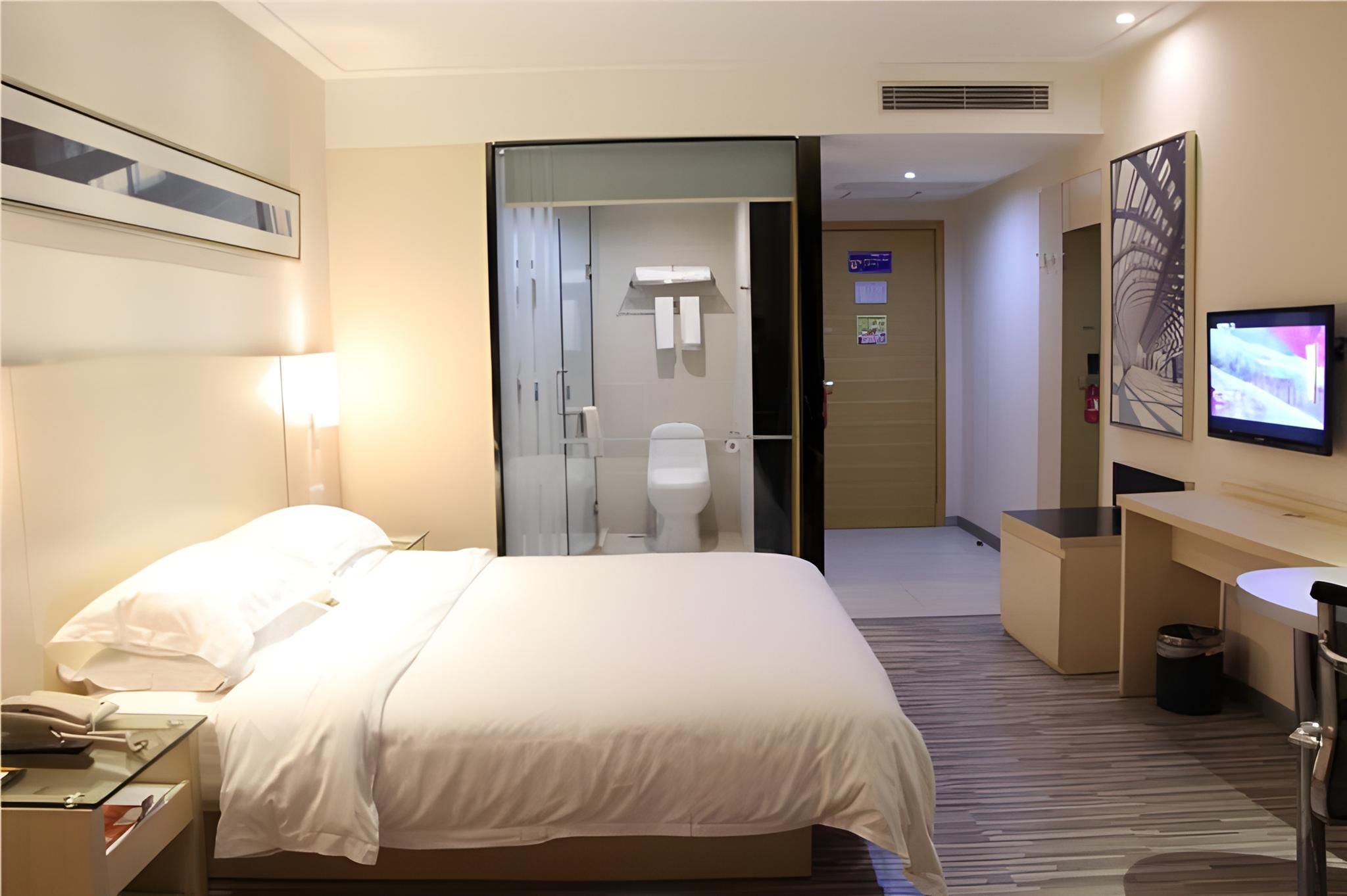 Business Queen Room