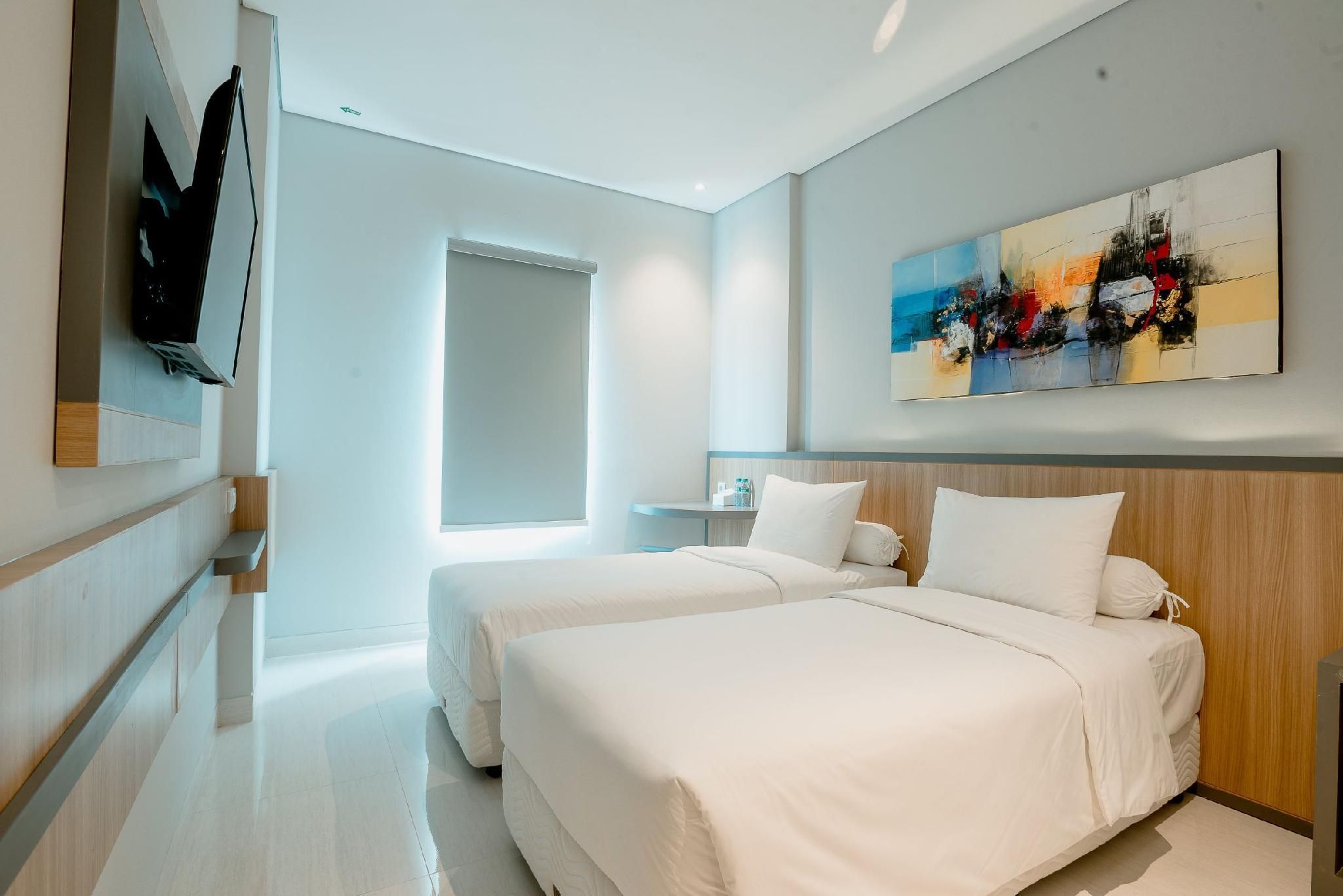 Front One Hotel Gresik Deluxe Twins