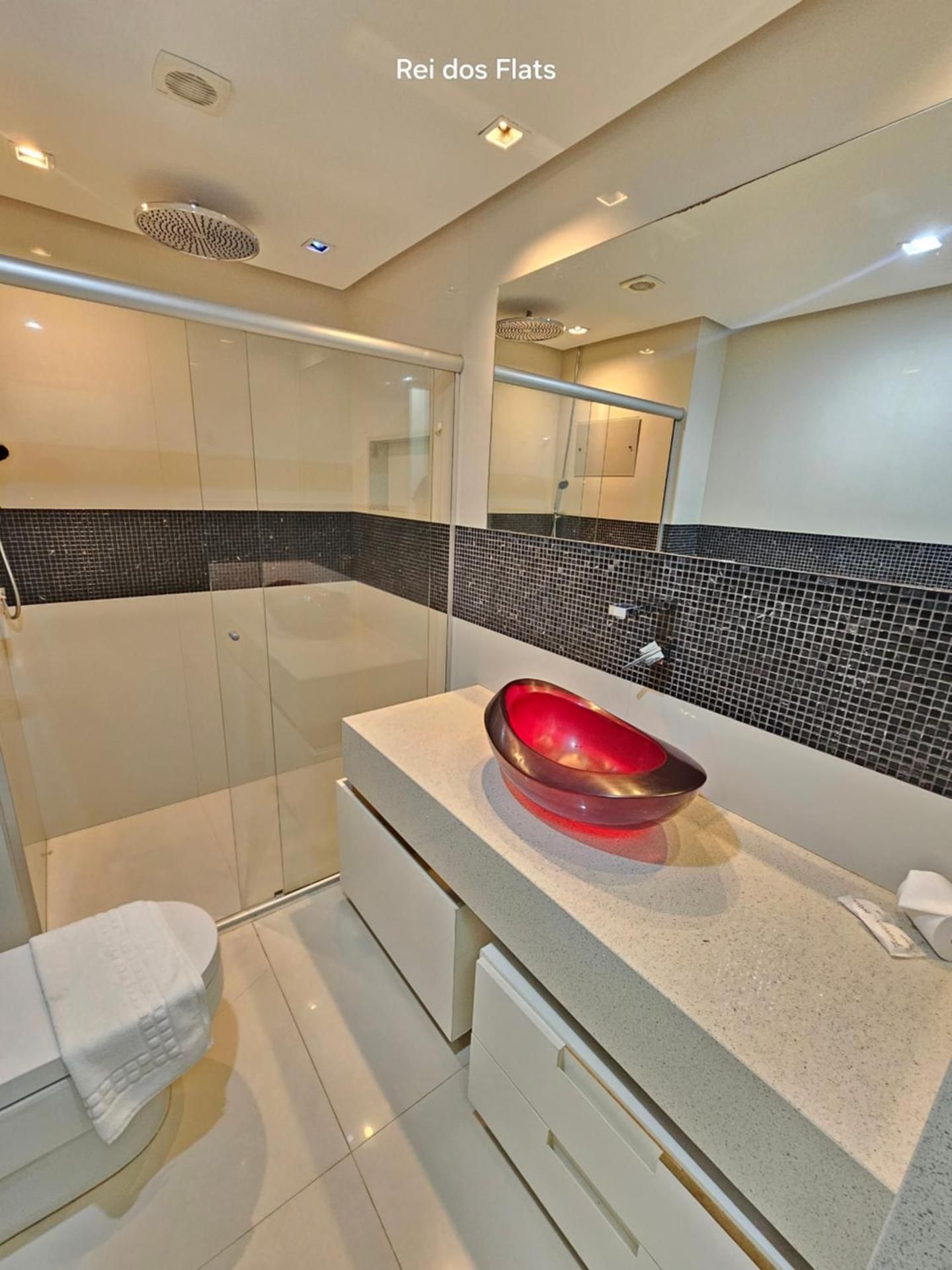 Deluxe One-Bedroom Apartment with City View