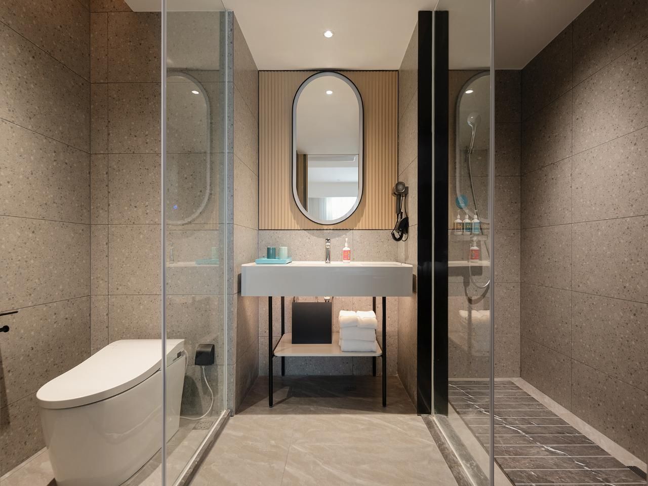 Dossen - Executive Suite