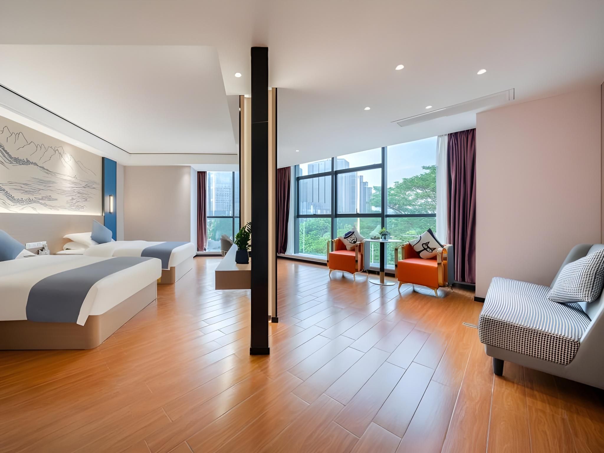 Suite with View