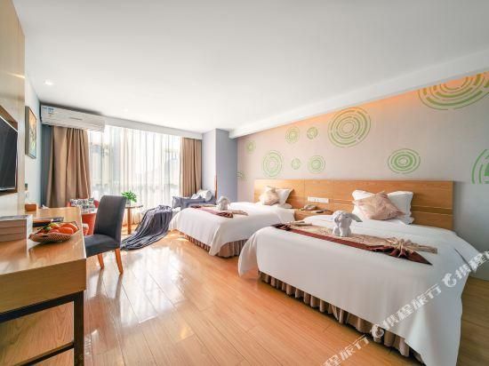 Twin Deluxe Room